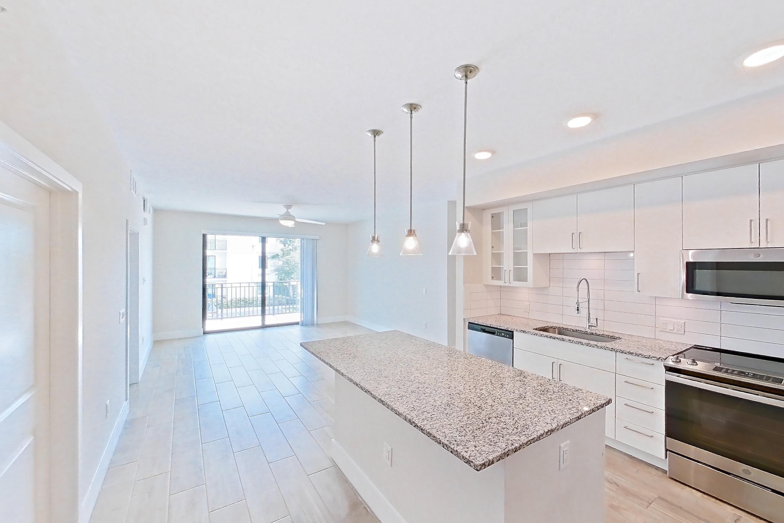 KITCHEN ENTRYWAY