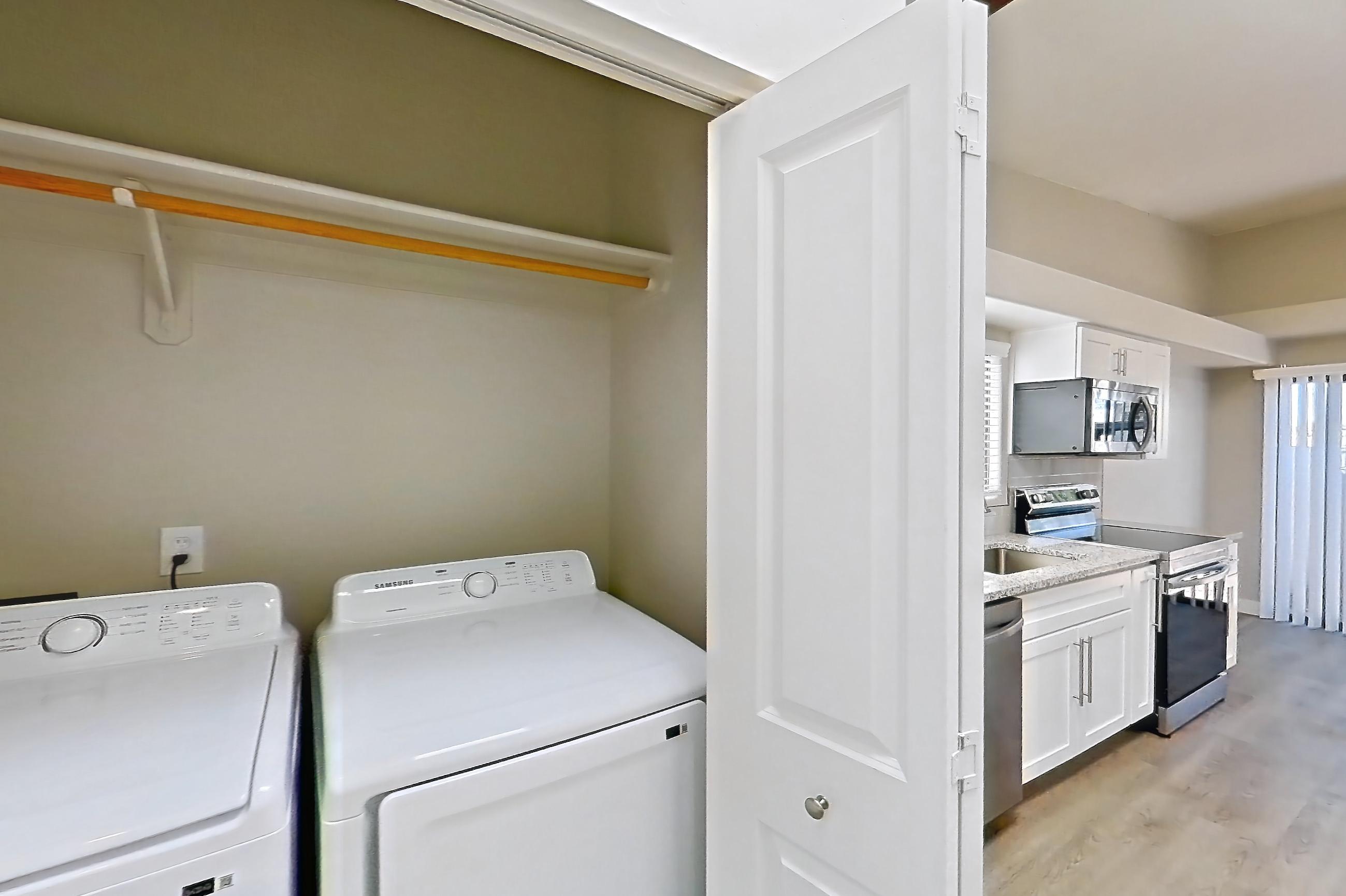 KITCHEN NOOK (representative of this floor plan)