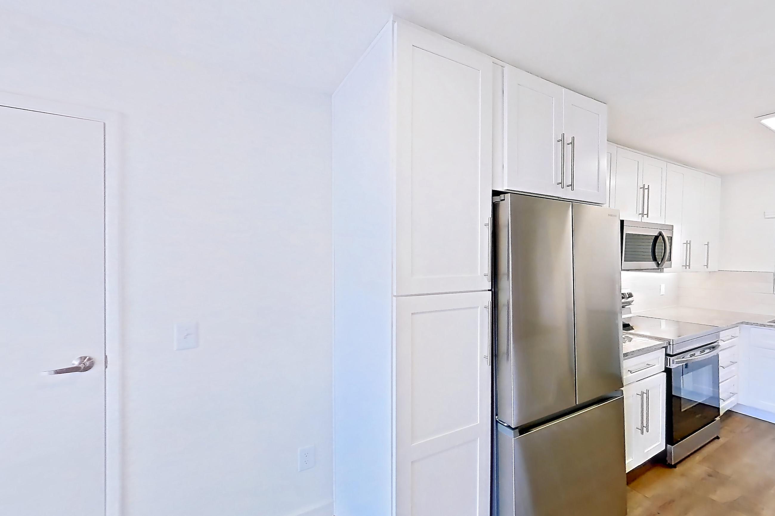 DINING ROOM (representative of this floor plan)