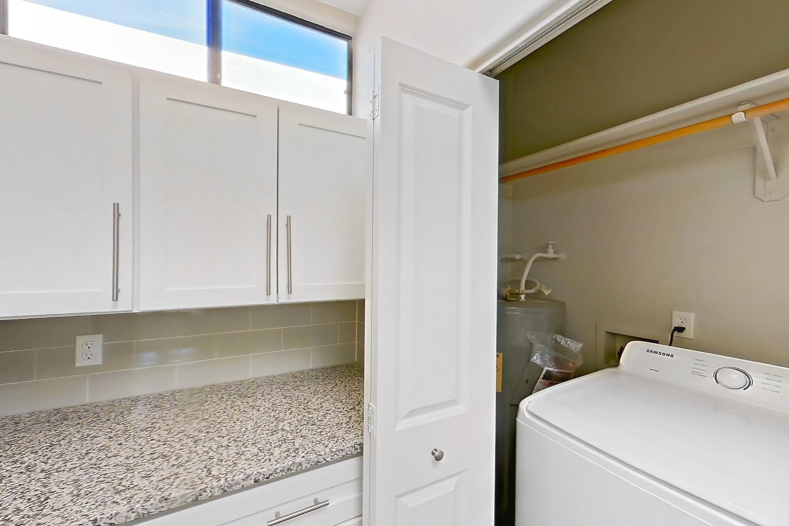 KITCHEN NOOK