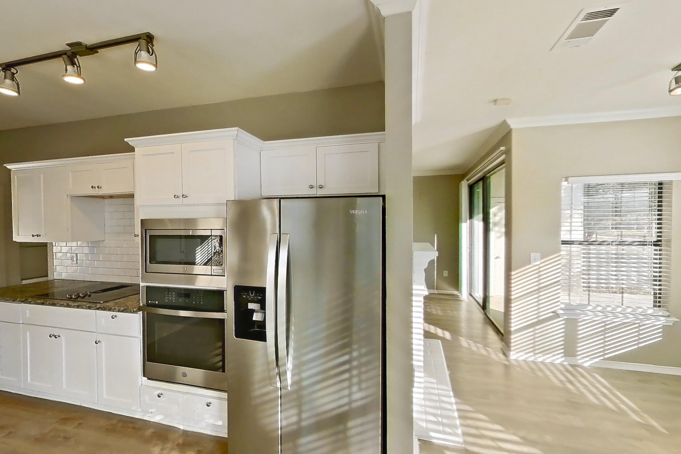 KITCHEN SIDE 1