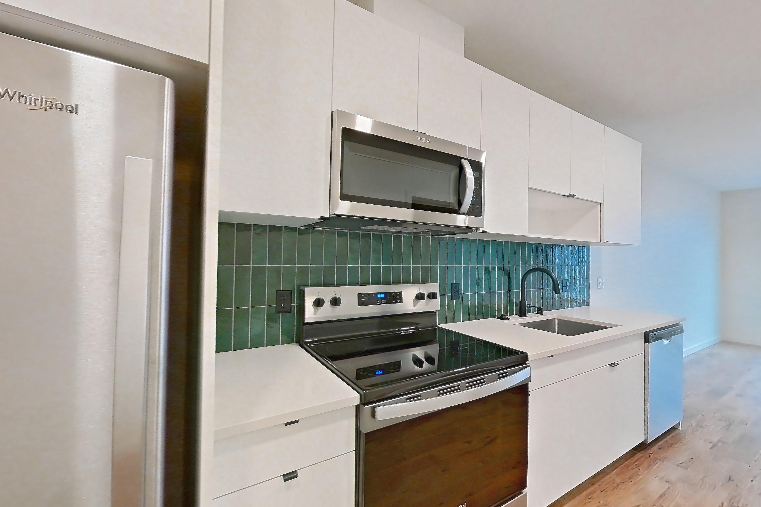 KITCHEN 1