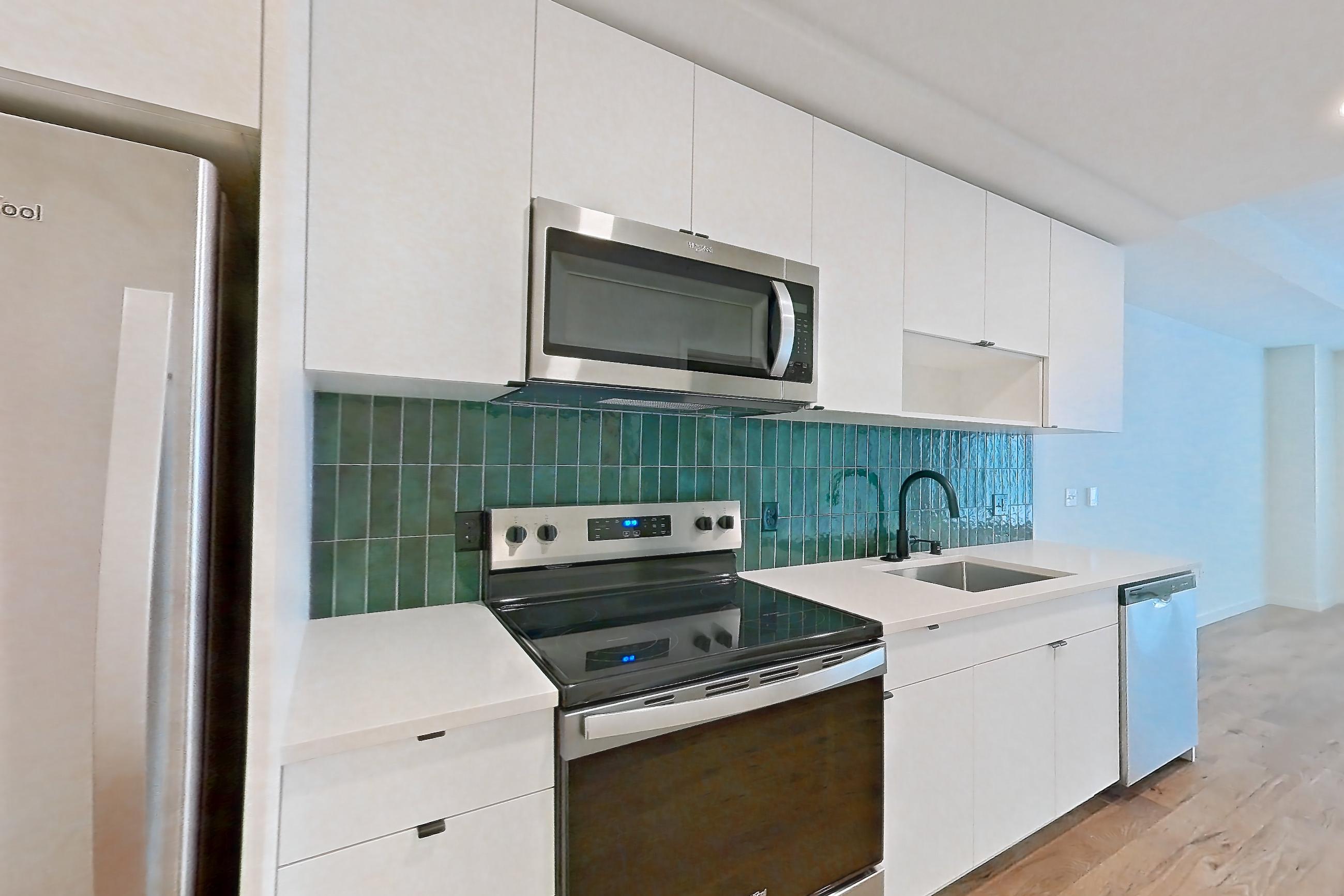 KITCHEN 1