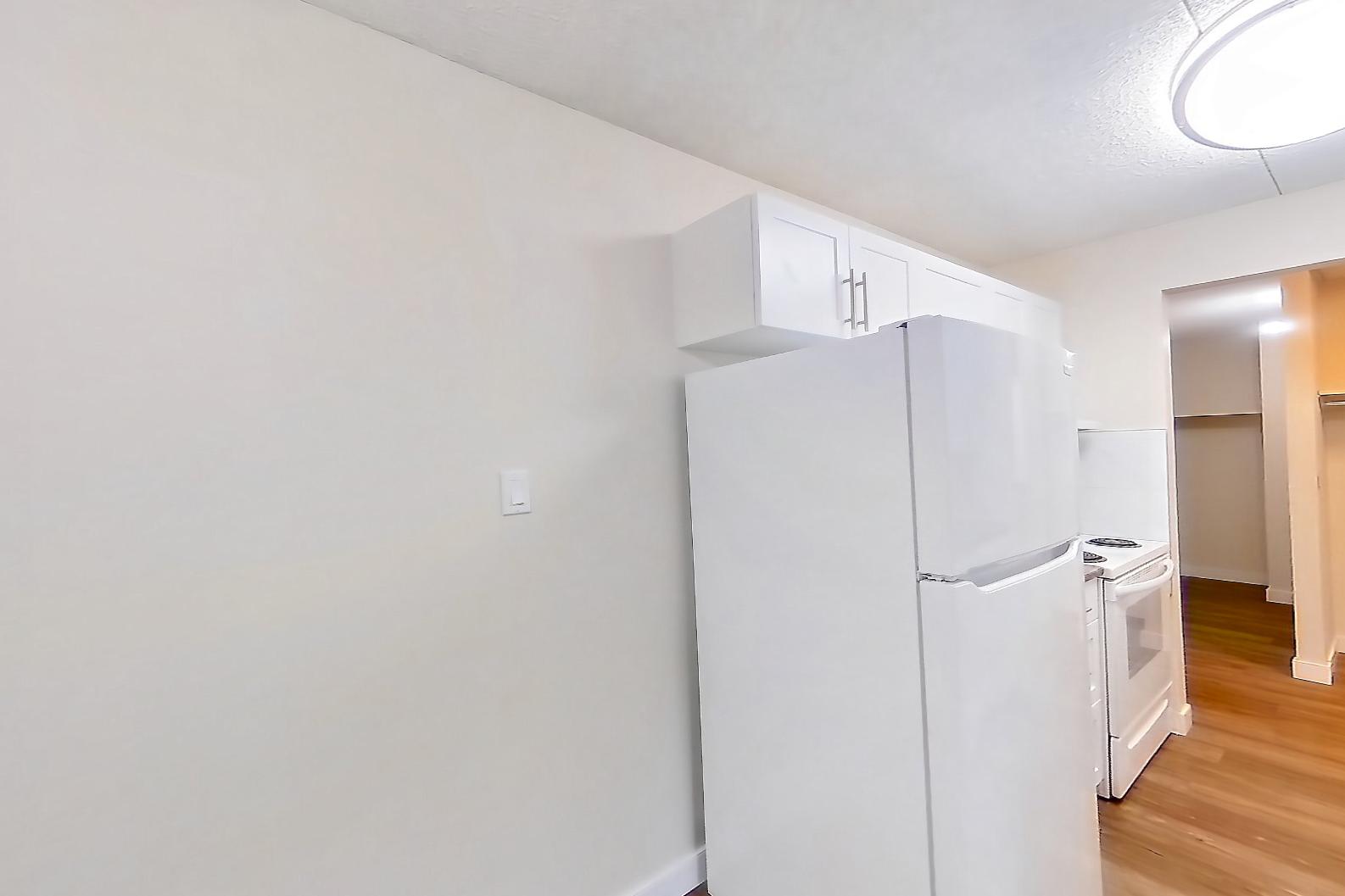DINING ROOM (representative of this floor plan)