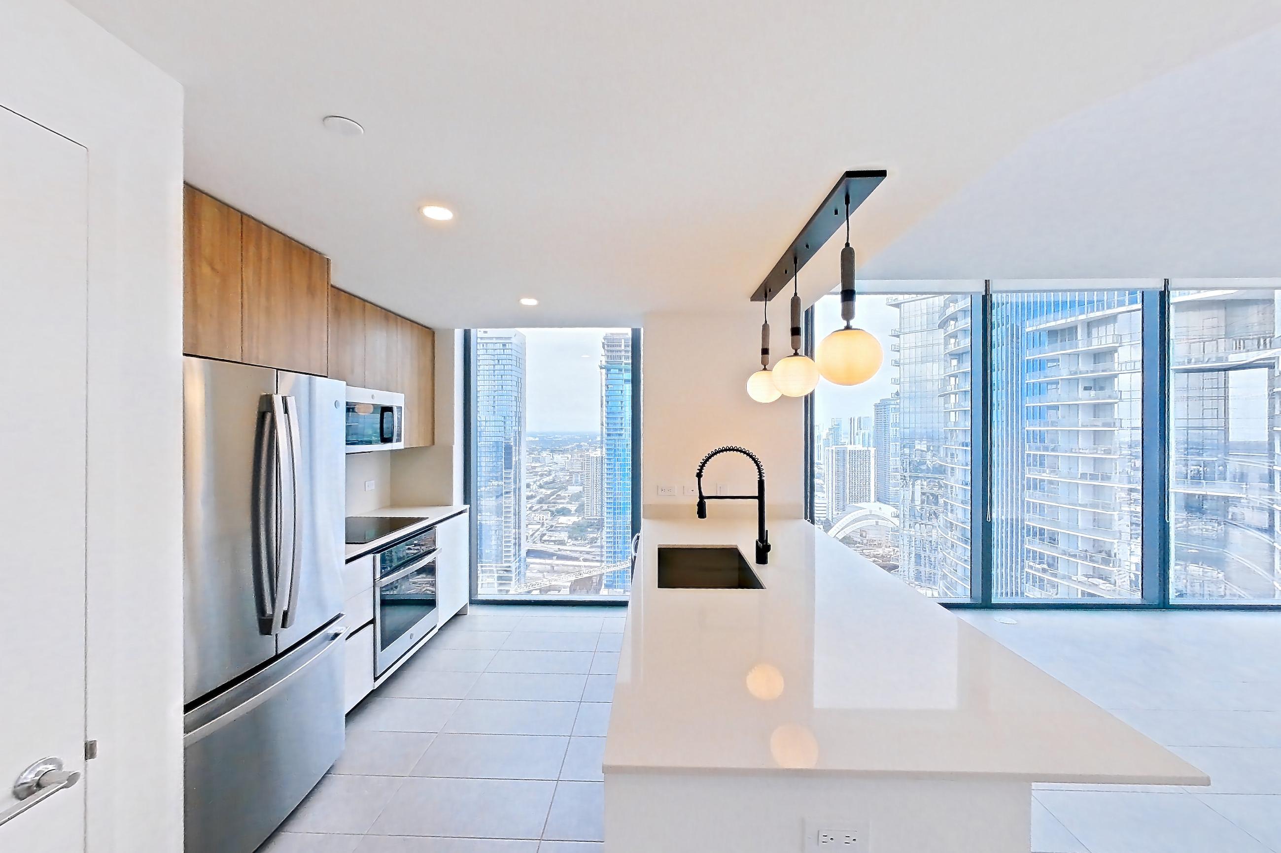 KITCHEN ENTRYWAY