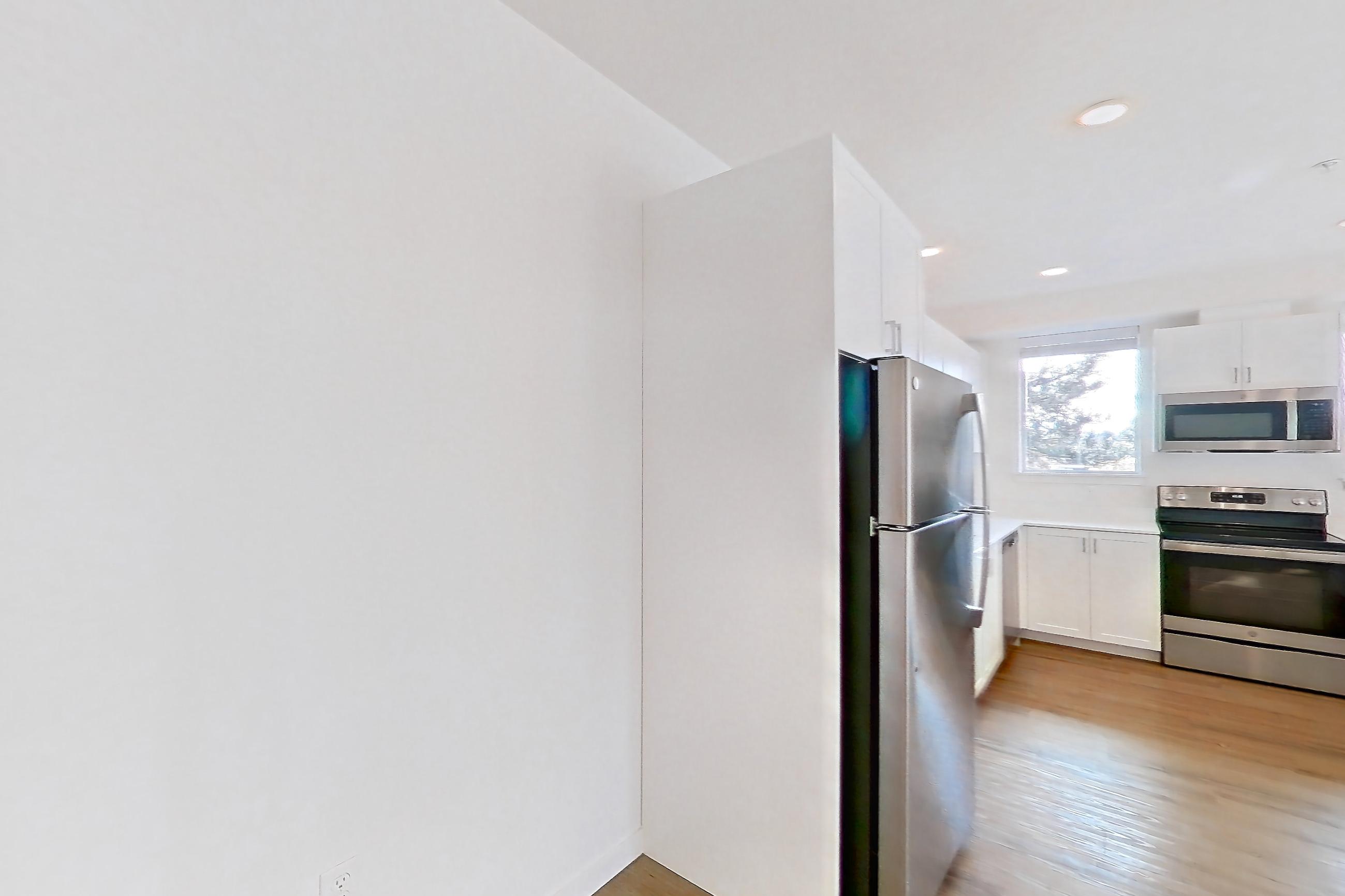 DINING ROOM (representative of this floor plan)