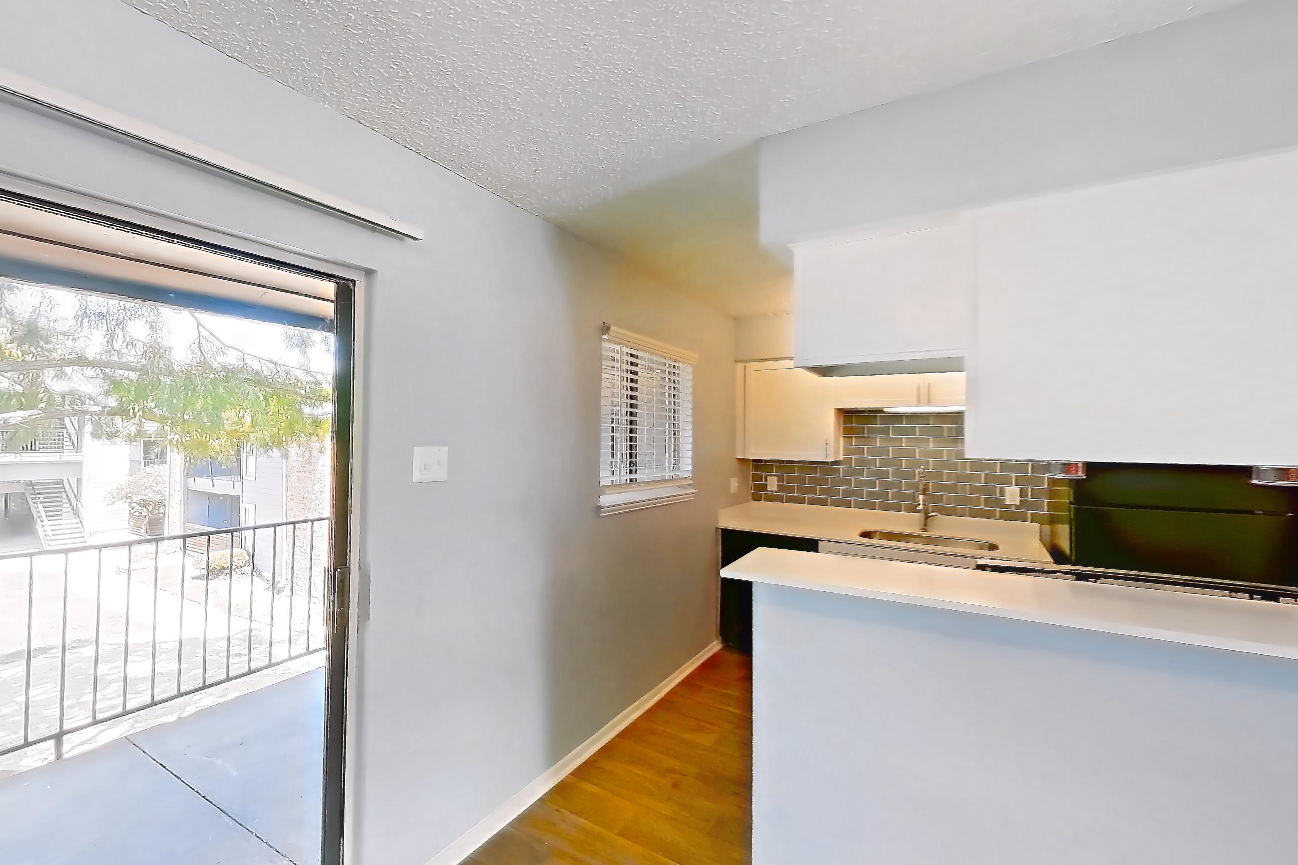 DINING ROOM (representative of this floor plan)