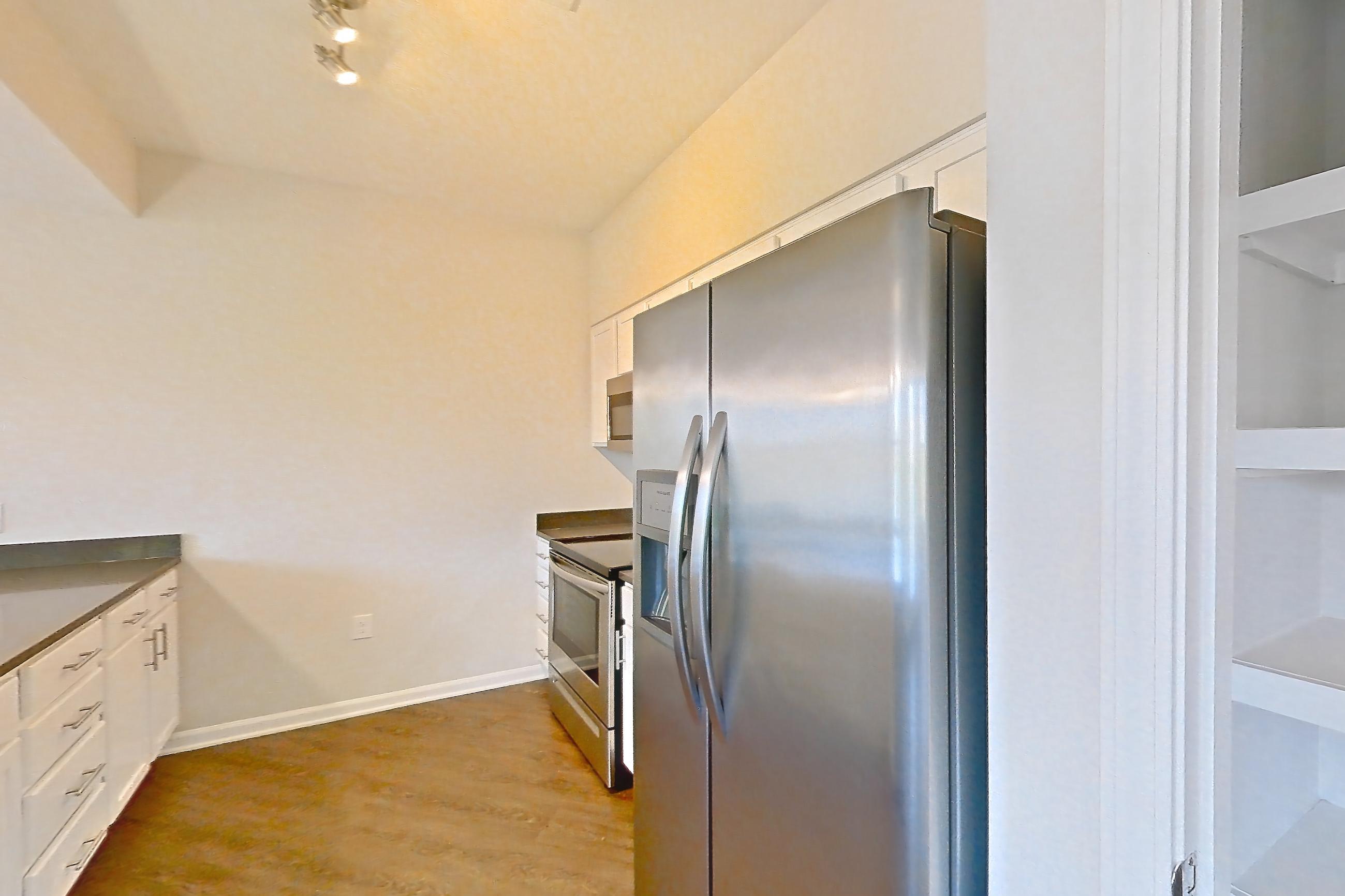 KITCHEN PANTRY