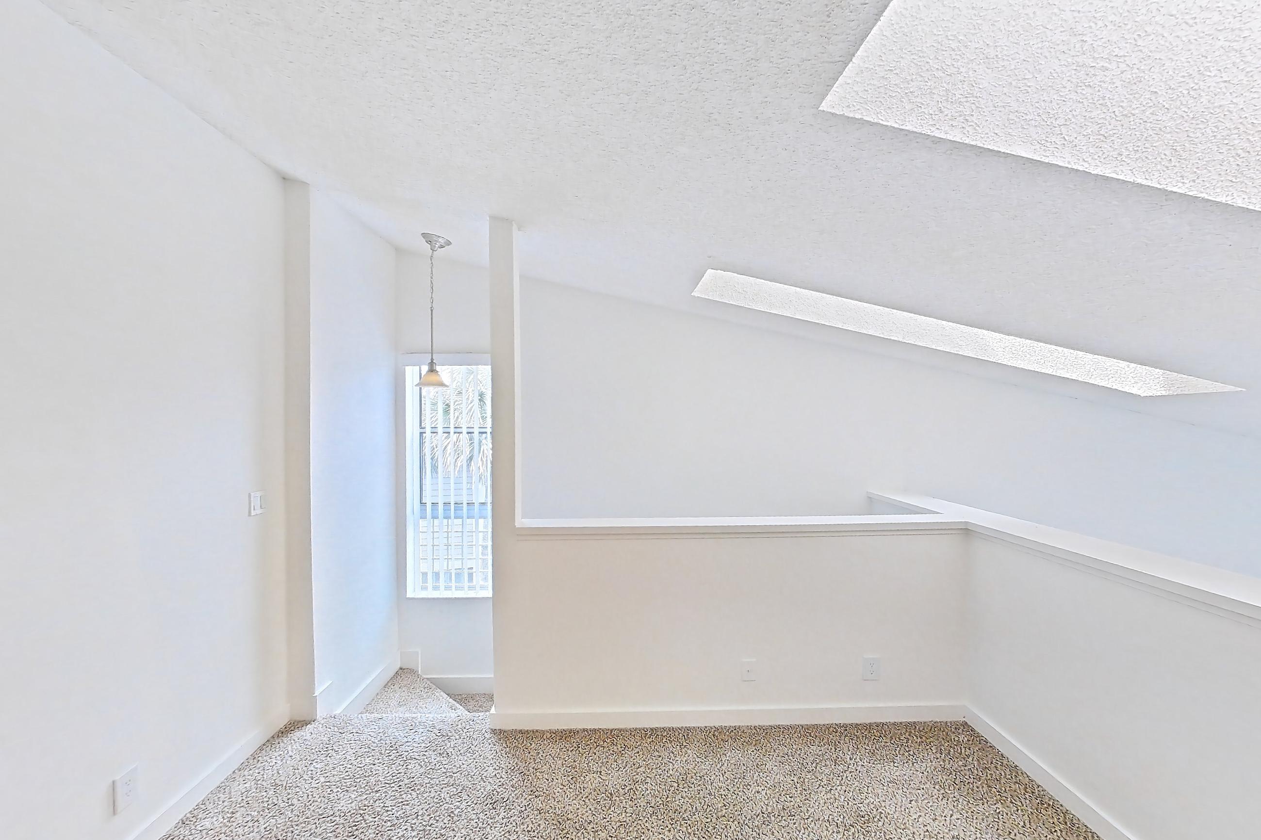 LOFT LIVING SPACE