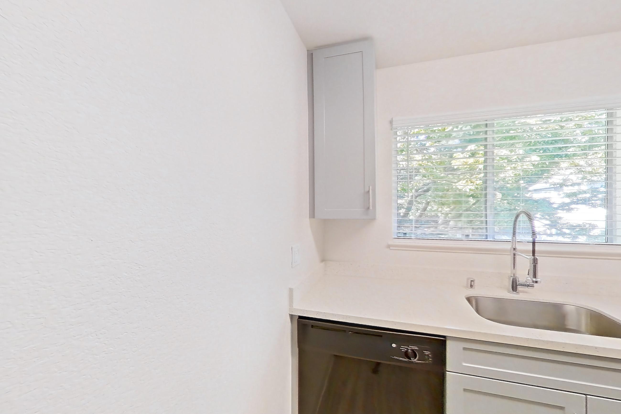 KITCHEN CORNER