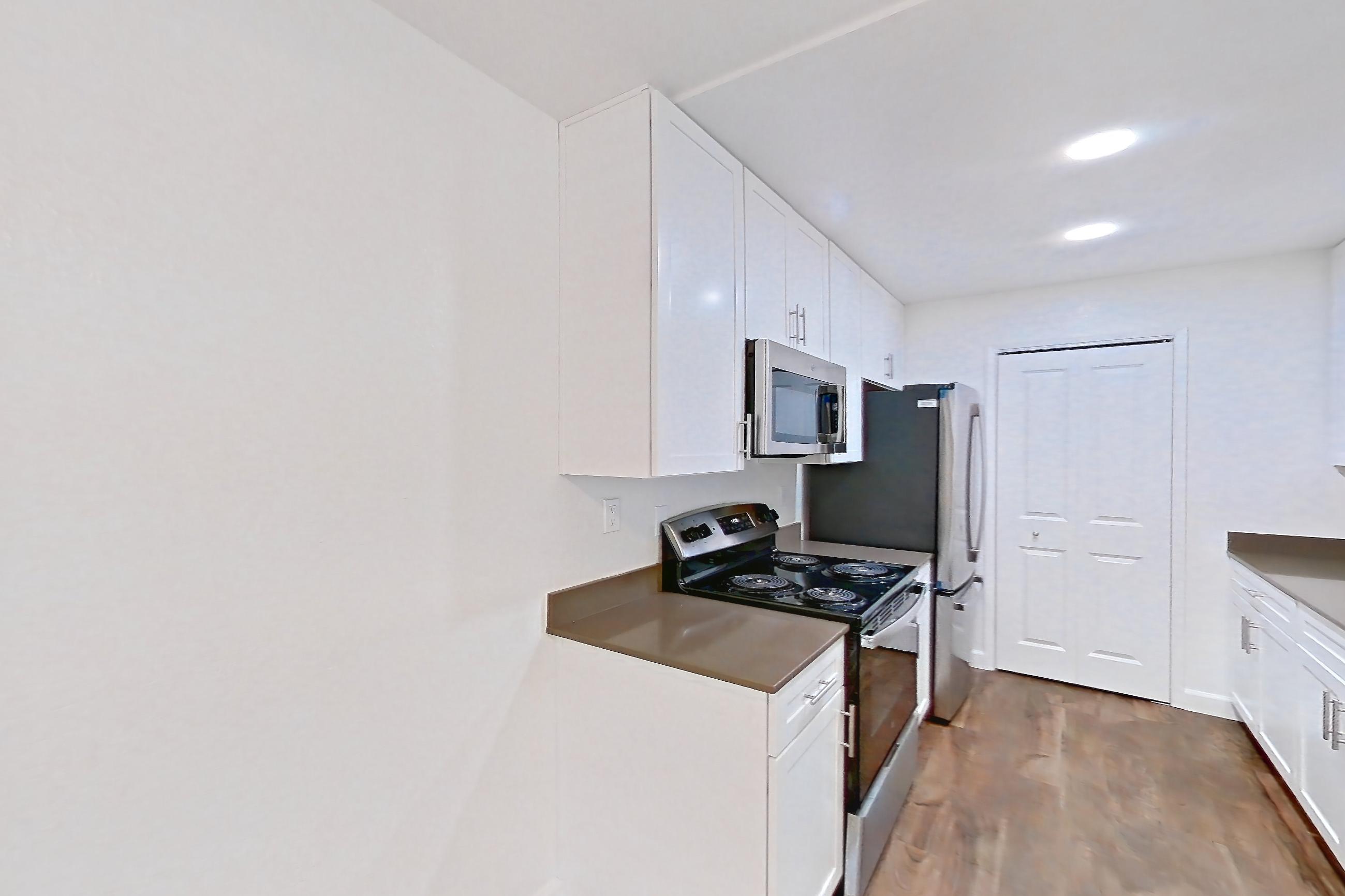 DINING ROOM (representative of this floor plan)