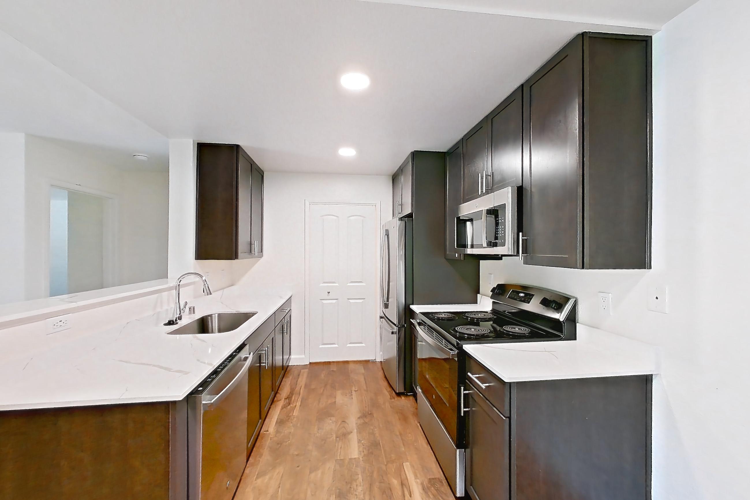 DINING ROOM (representative of this floor plan)