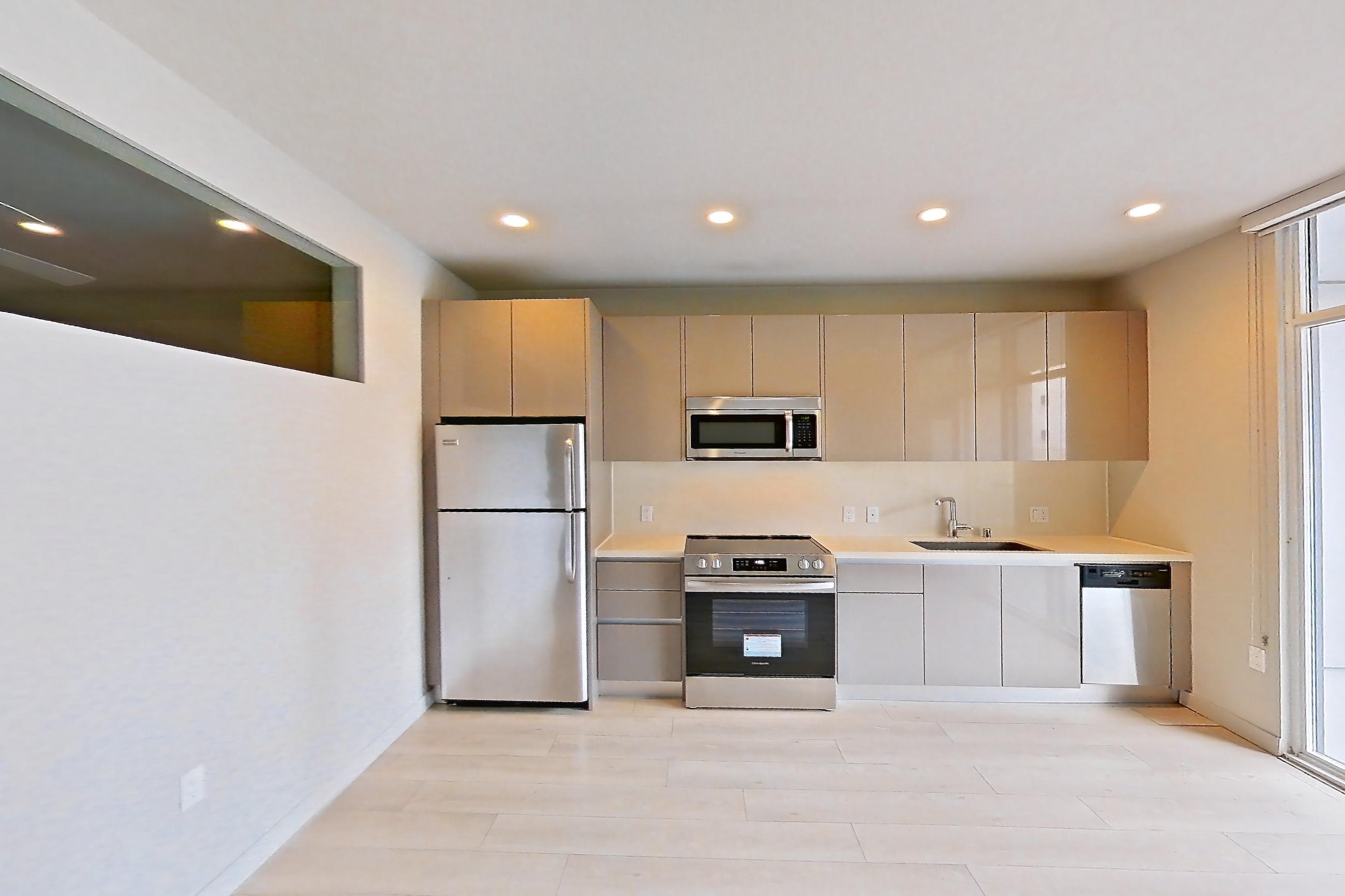 LIVING ROOM (representative of this floor plan)