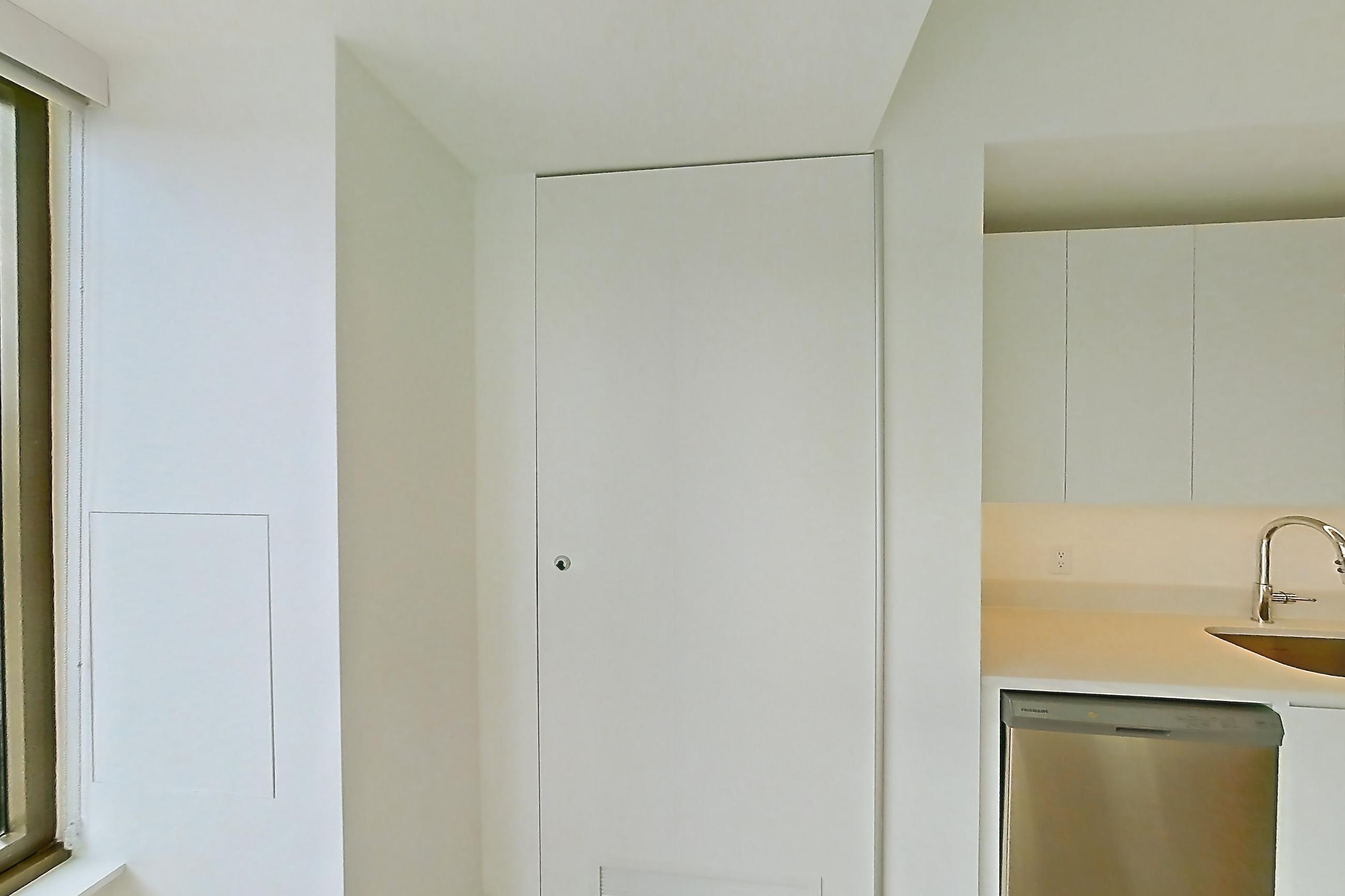 LIVING ROOM (representative of this floor plan)