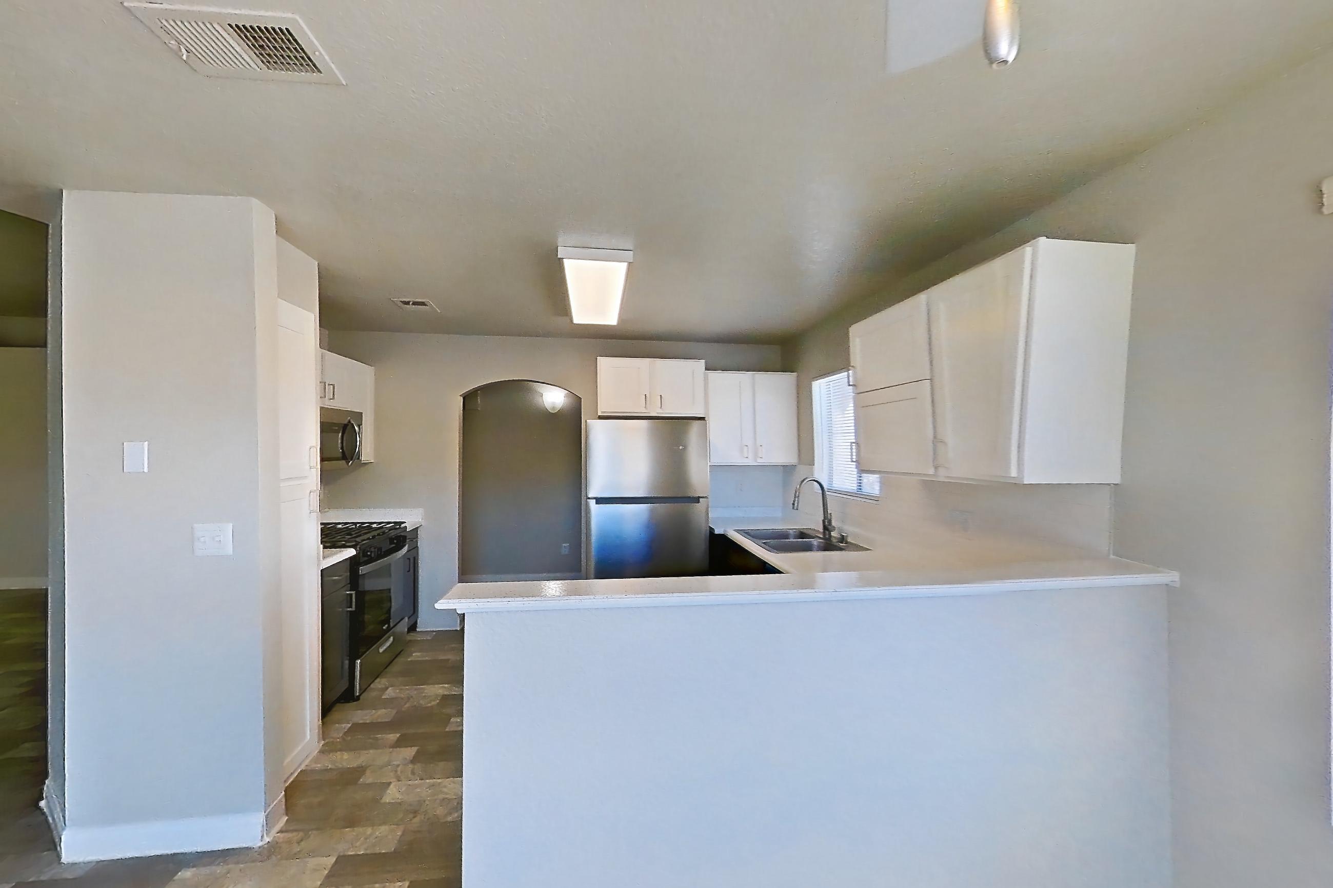Dining room in a 2A floor plan apartment, representative of Apartment 2135 at Vintage Pointe