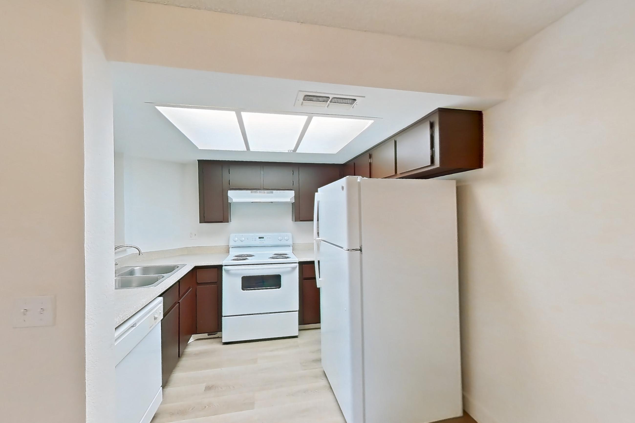 Dining room in Apartment 3086 at Meadow Glen, 1A floor plan