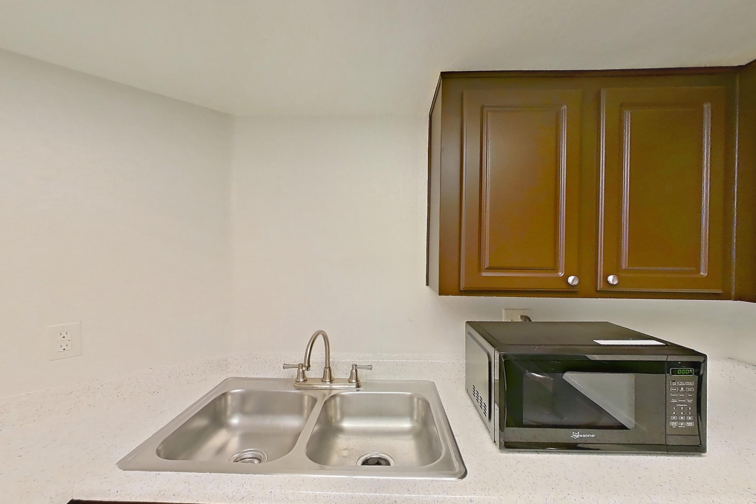 Kitchen in Apartment 2092 at Meadow Glen, 2A floor plan