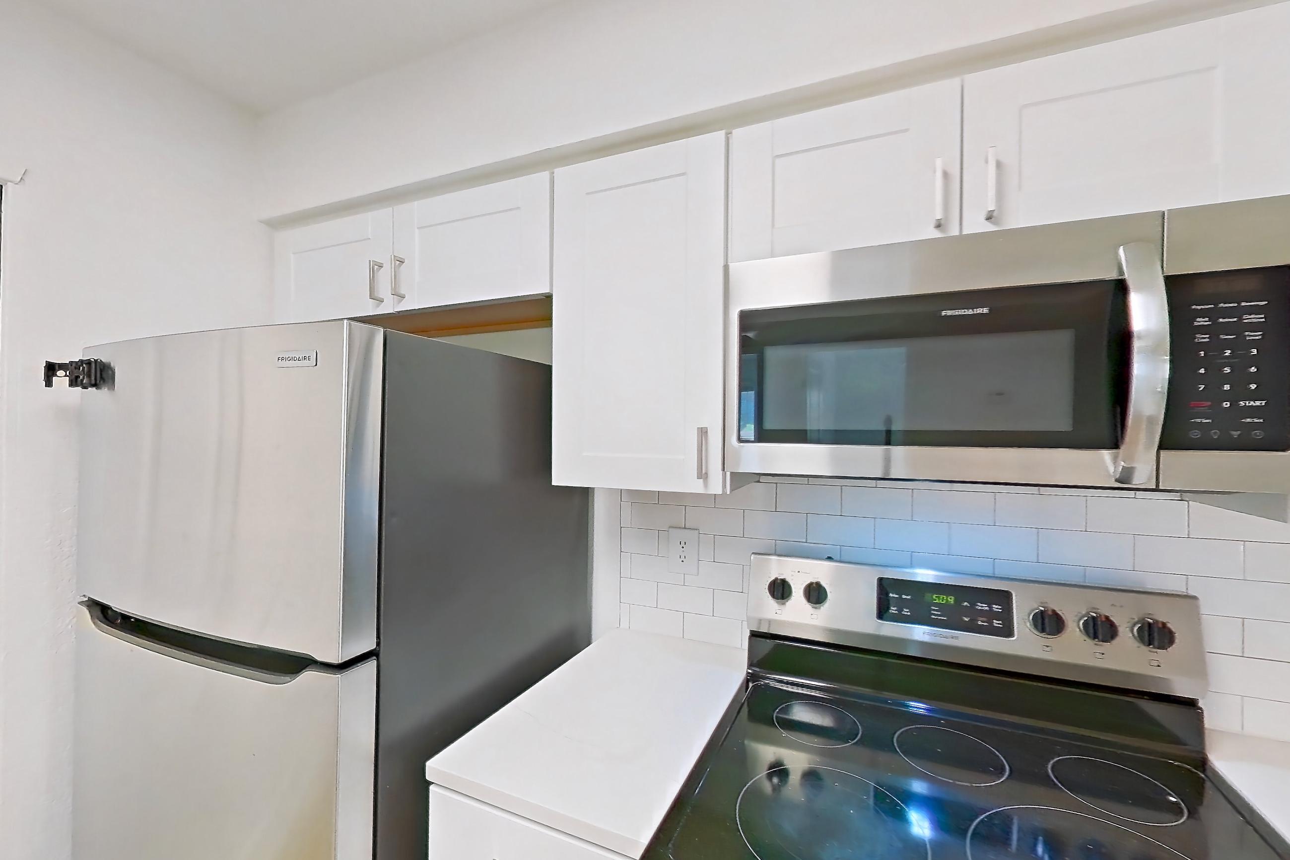 Kitchen in Apartment 1091 at Terra Vida Apartments, 3A floor plan