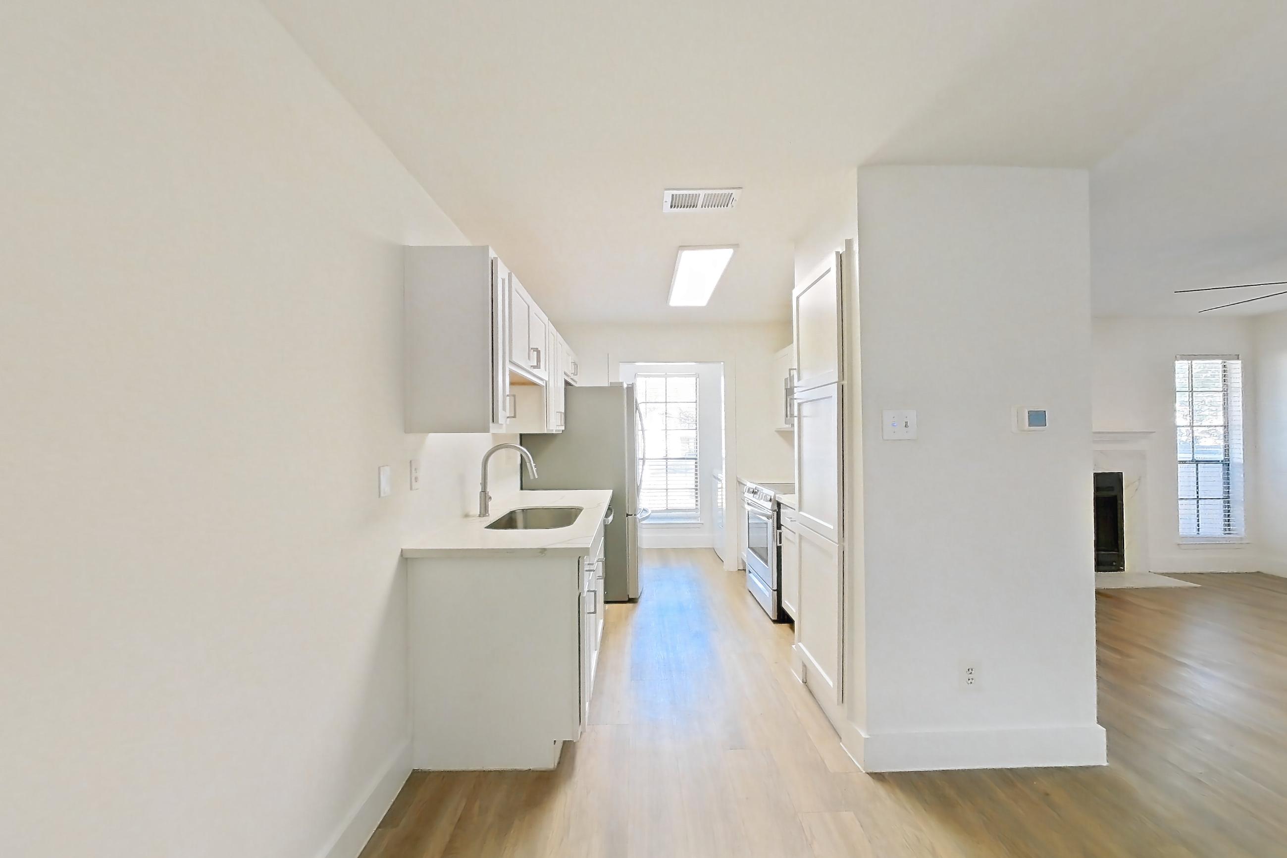 DINING ROOM (representative of this floor plan)