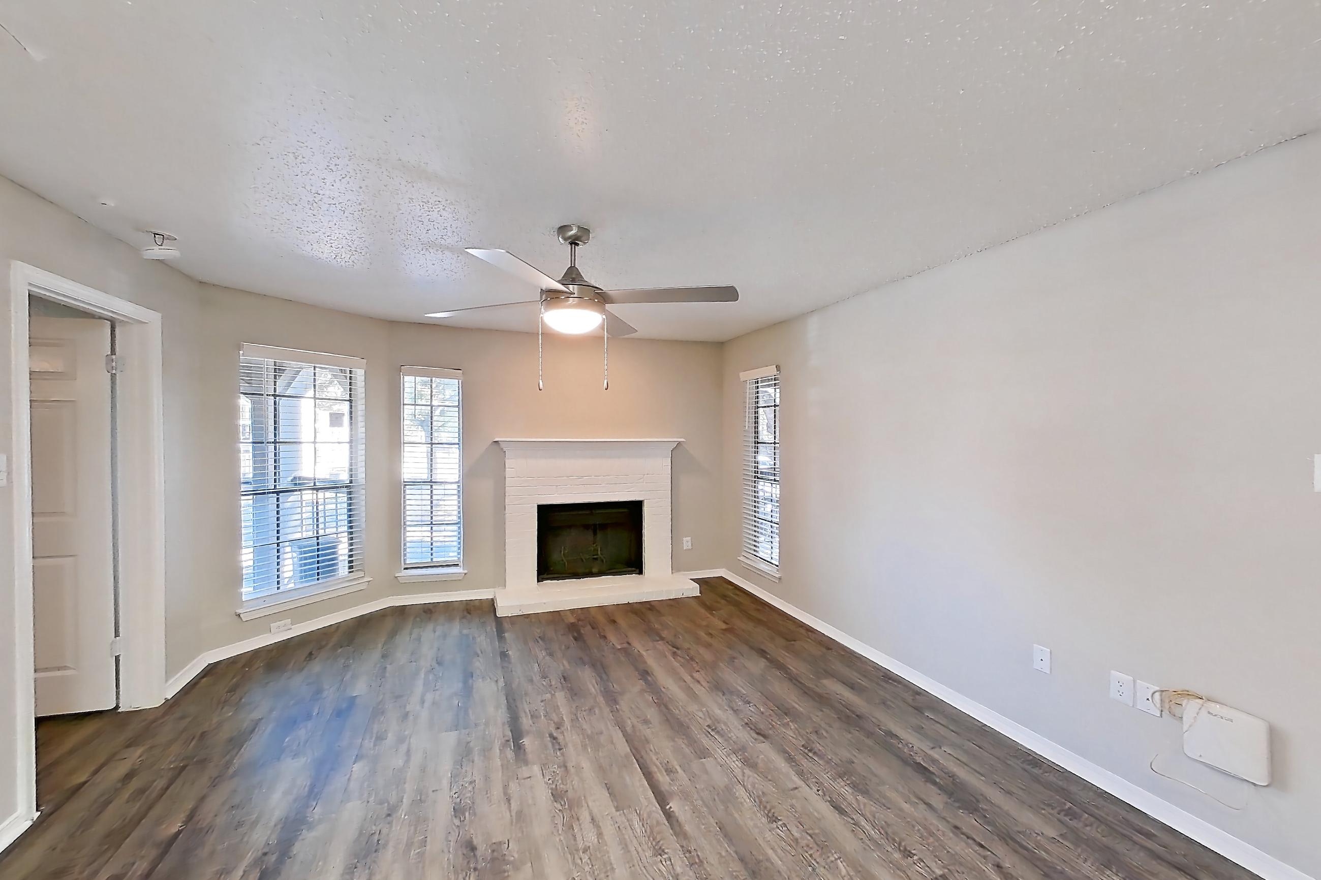 Dining room in Apartment 21-2122 at The Arbors of Las Colinas, 2A floor plan