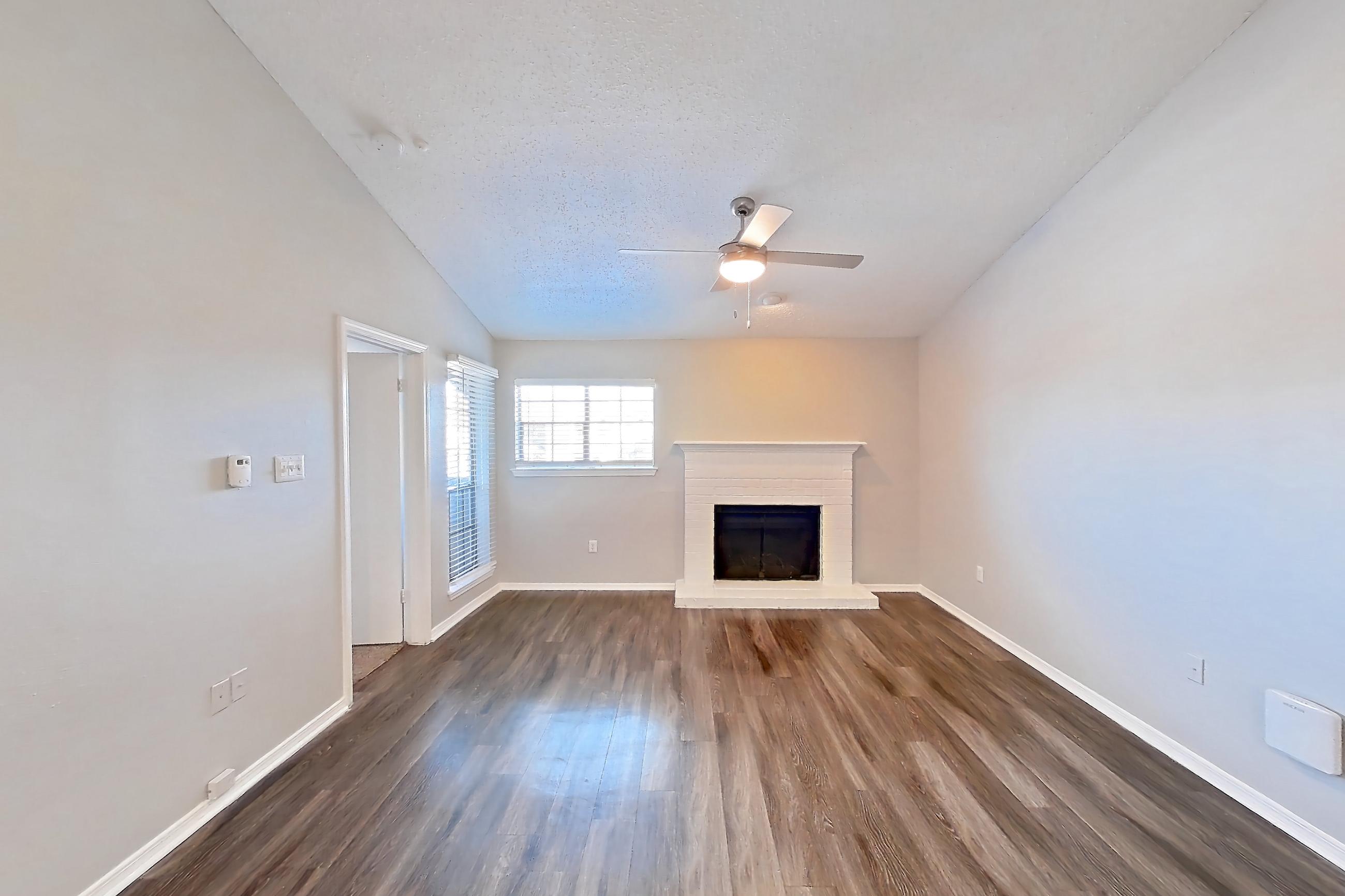 Dining room in Apartment 13-1332 at The Arbors of Las Colinas, 2B floor plan