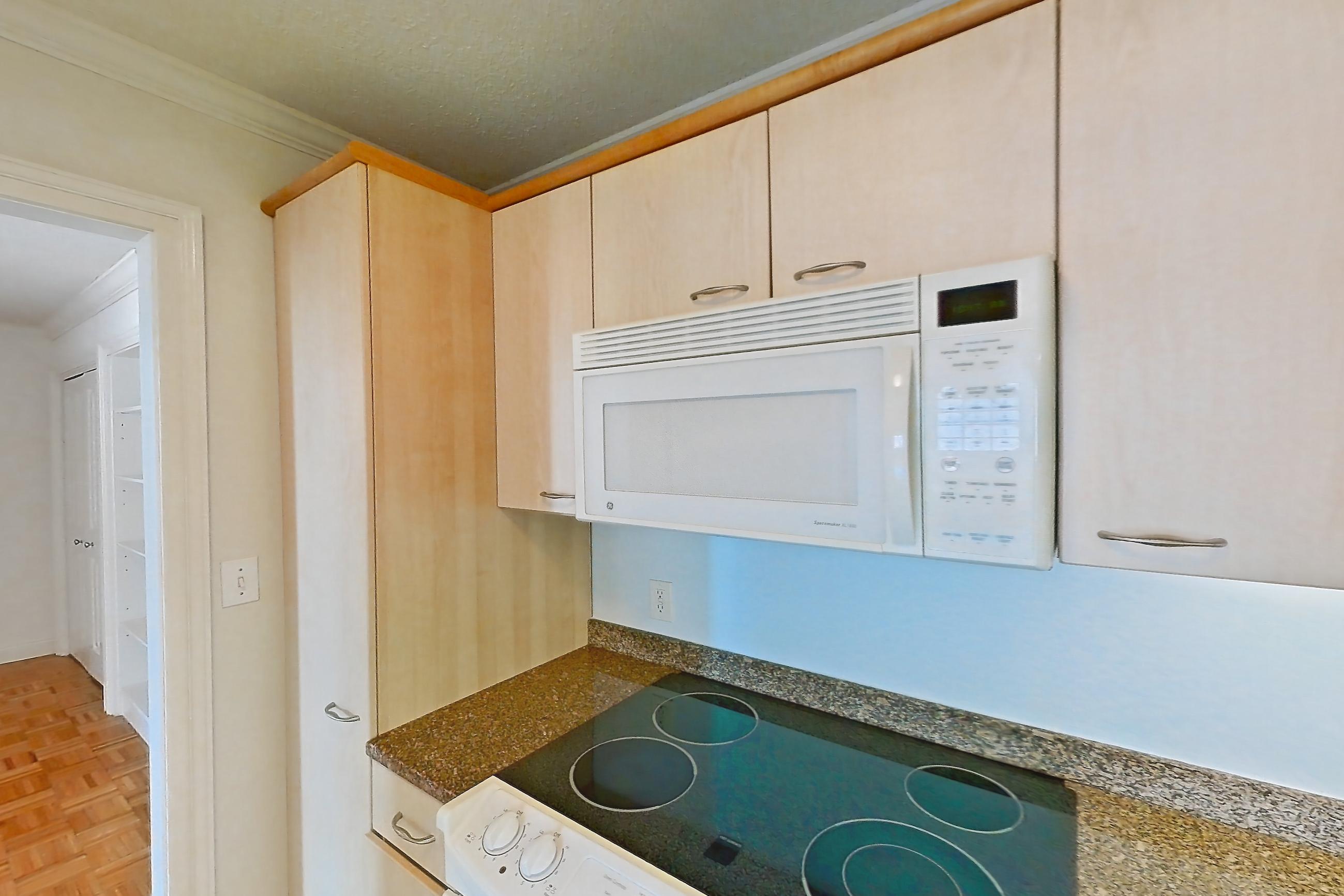 Kitchen in Apartment 255-0819 at Church Park, 1K floor plan