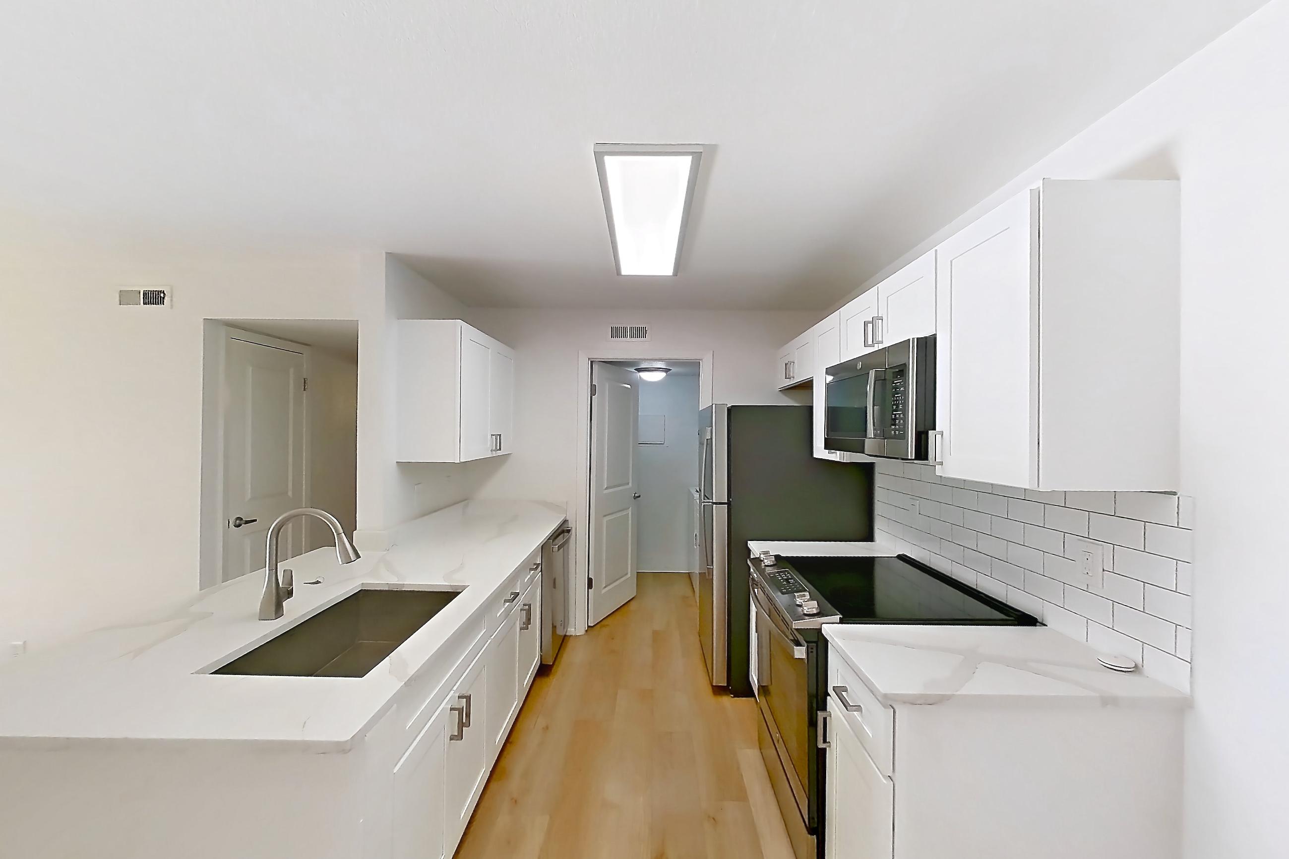 DINING ROOM (representative of this floor plan)