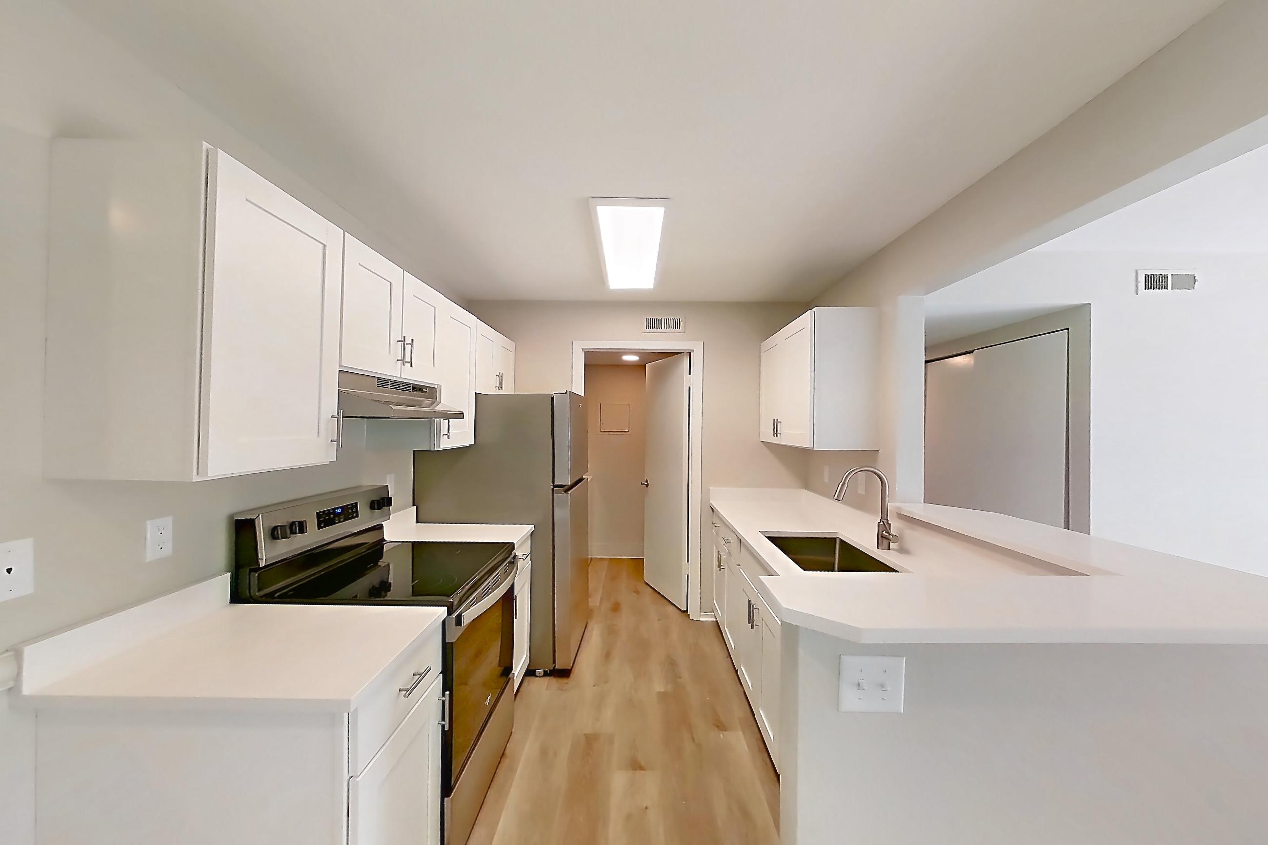 DINING ROOM (representative of this floor plan)