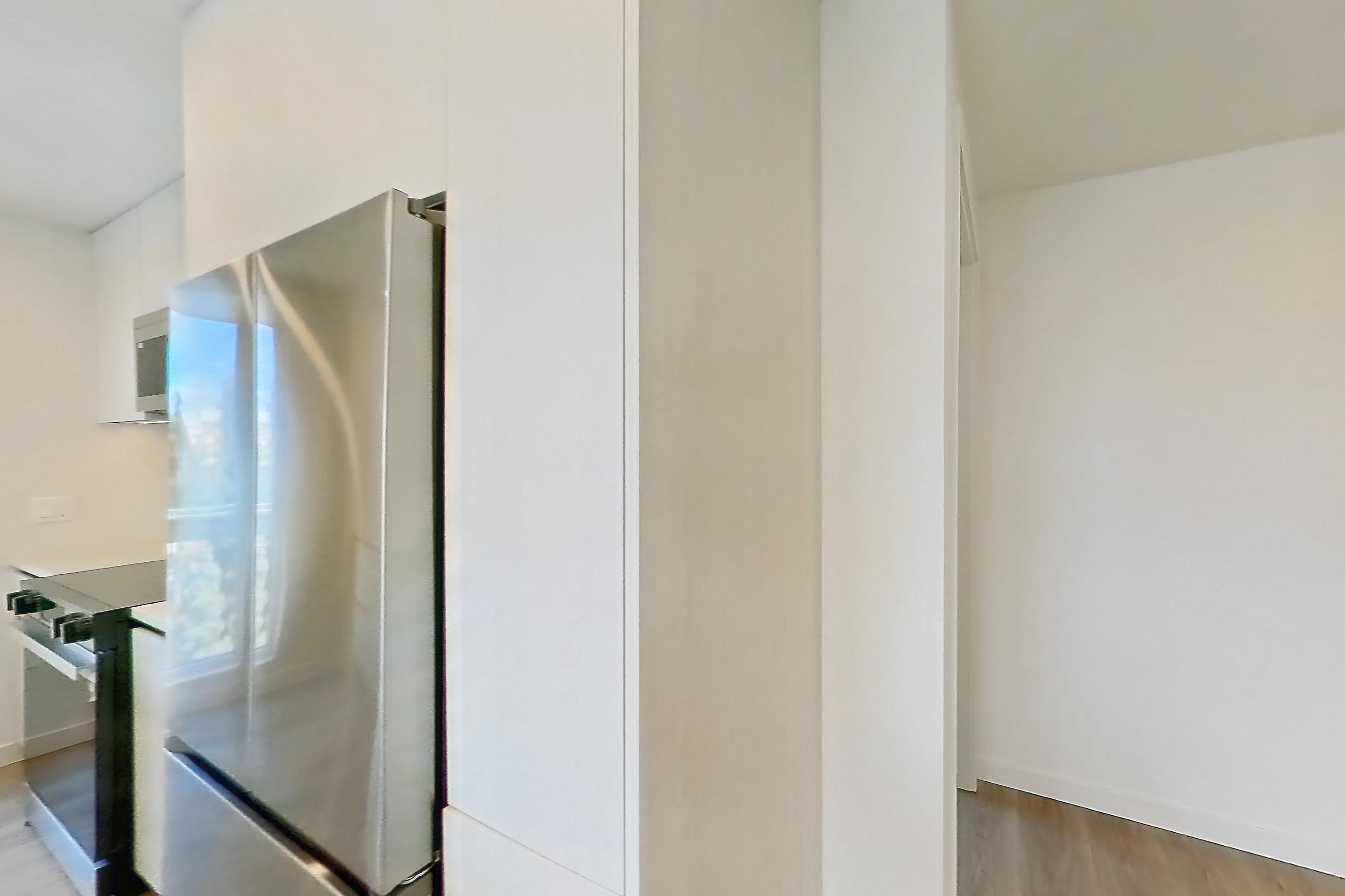 KITCHEN ENTRY