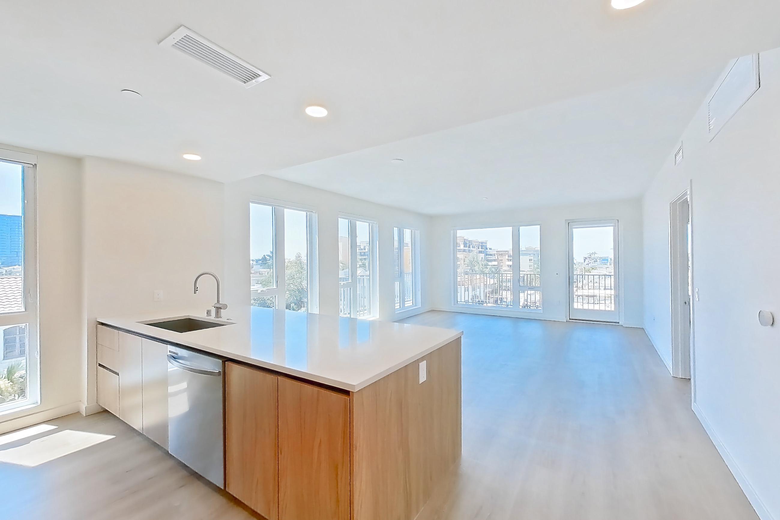 KITCHEN ENTRY