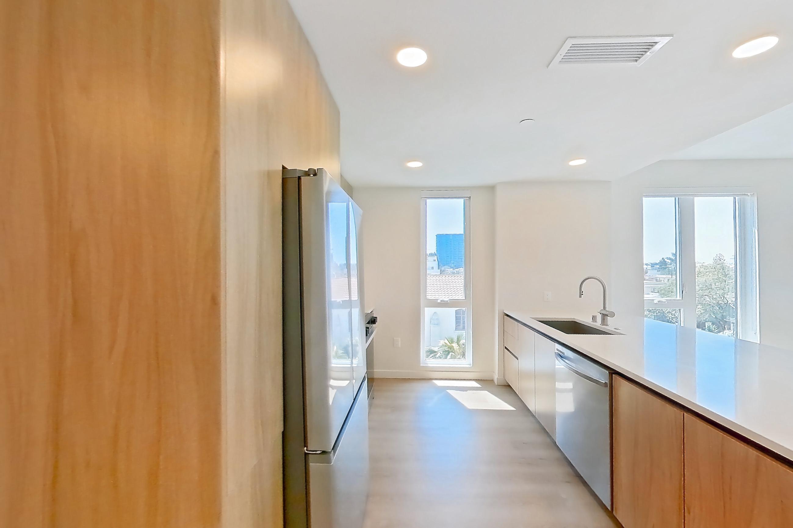 KITCHEN ENTRY