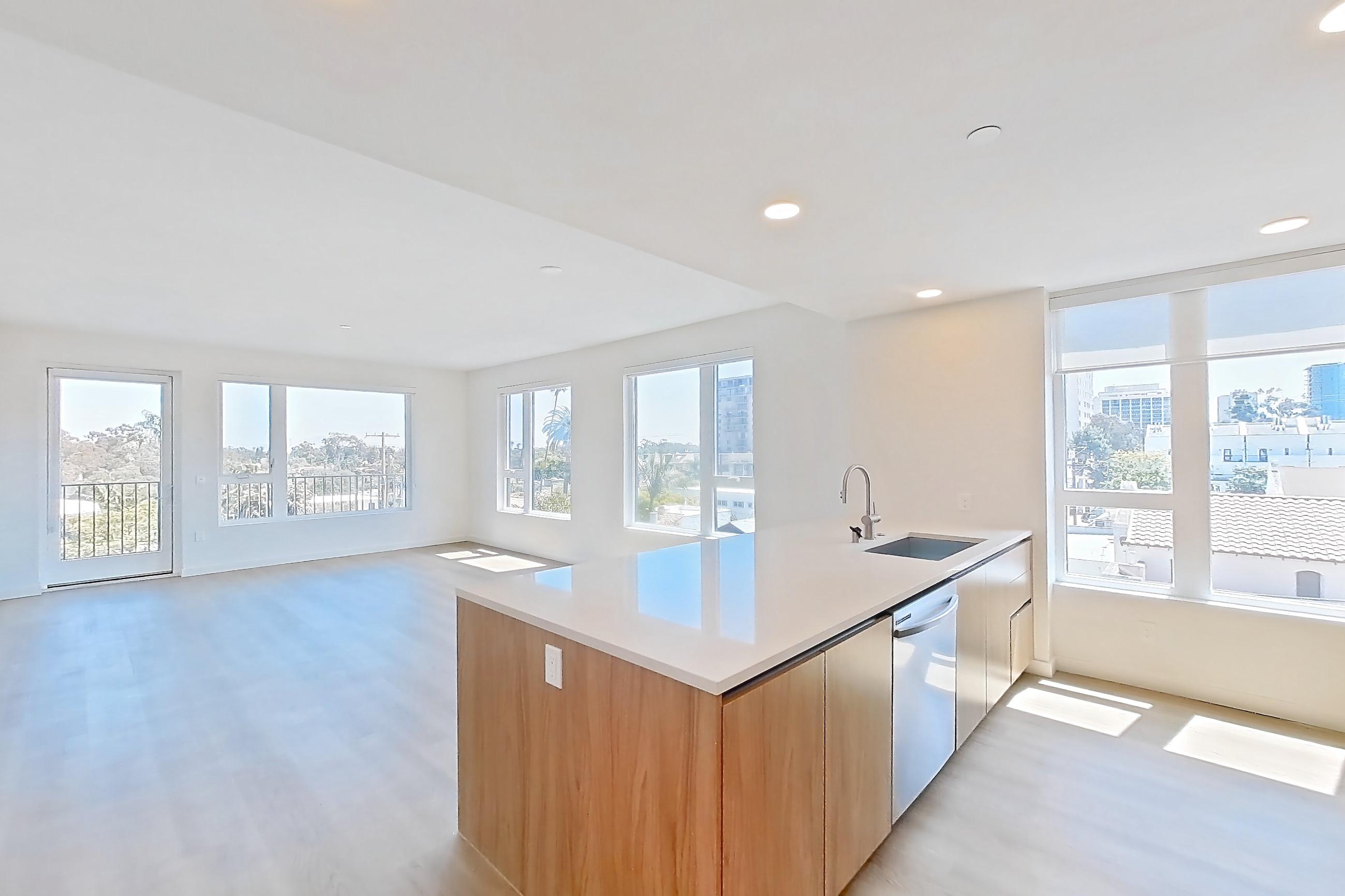 KITCHEN ENTRY
