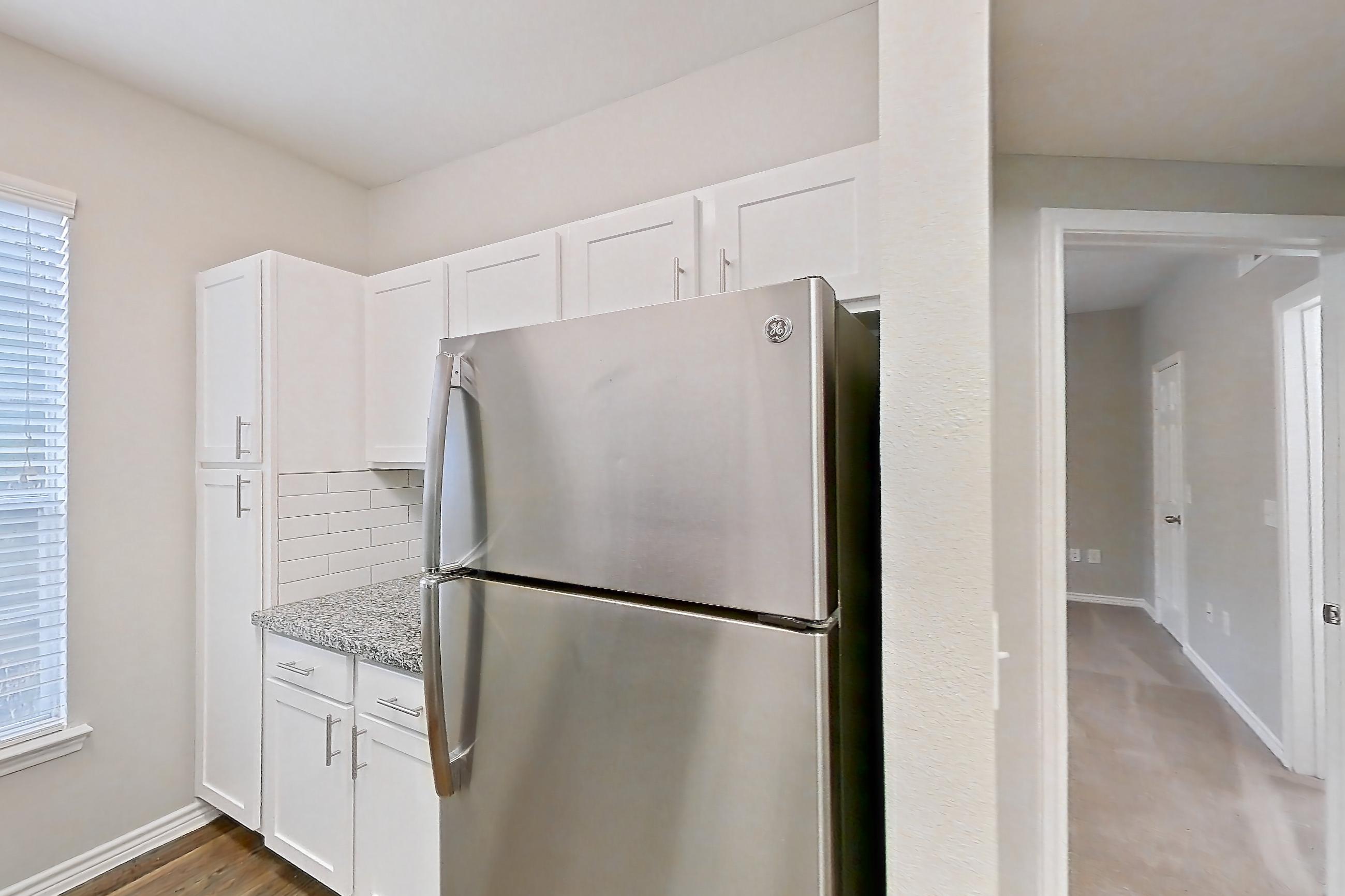 Kitchen in a 2B floor plan apartment, representative of Apartment 1038 at Reserve at Kingwood