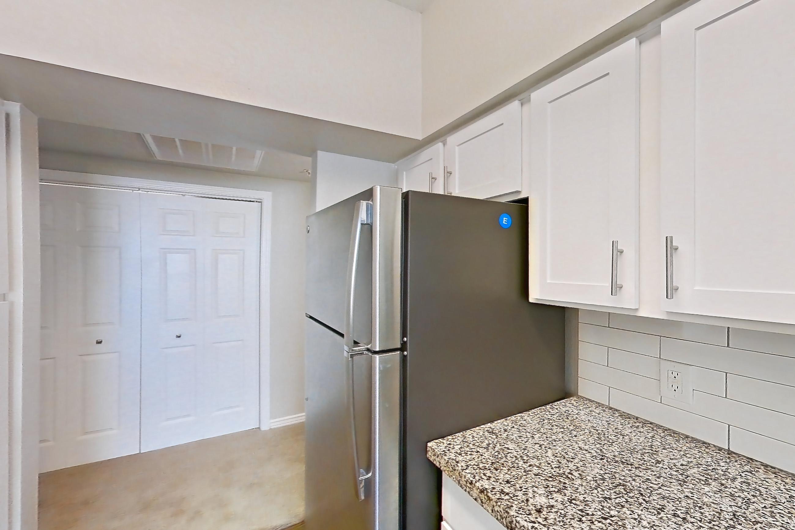 Kitchen in a 2D floor plan apartment, representative of Apartment 0927 at Reserve at Kingwood
