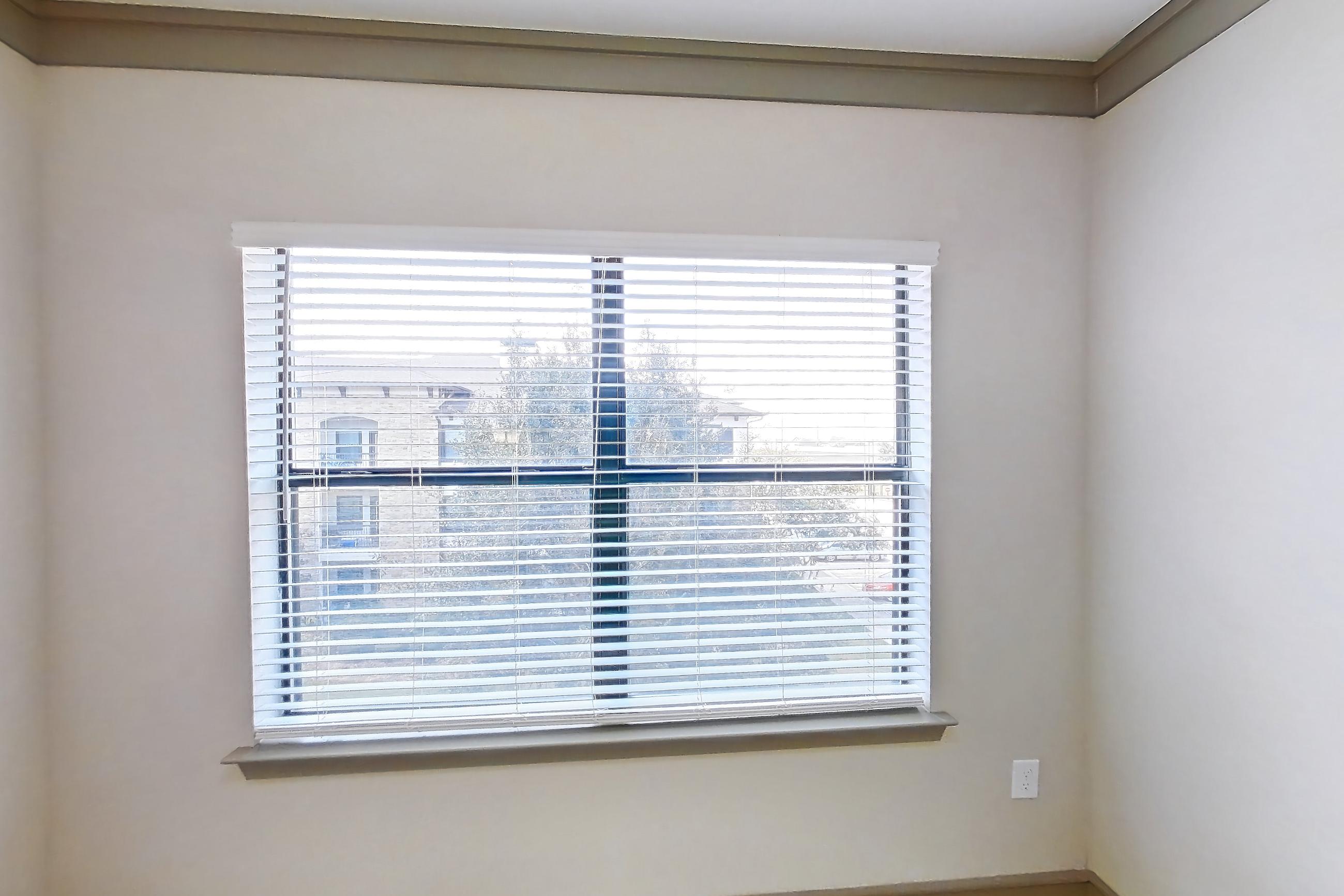 DINING ROOM (representative of this floor plan)