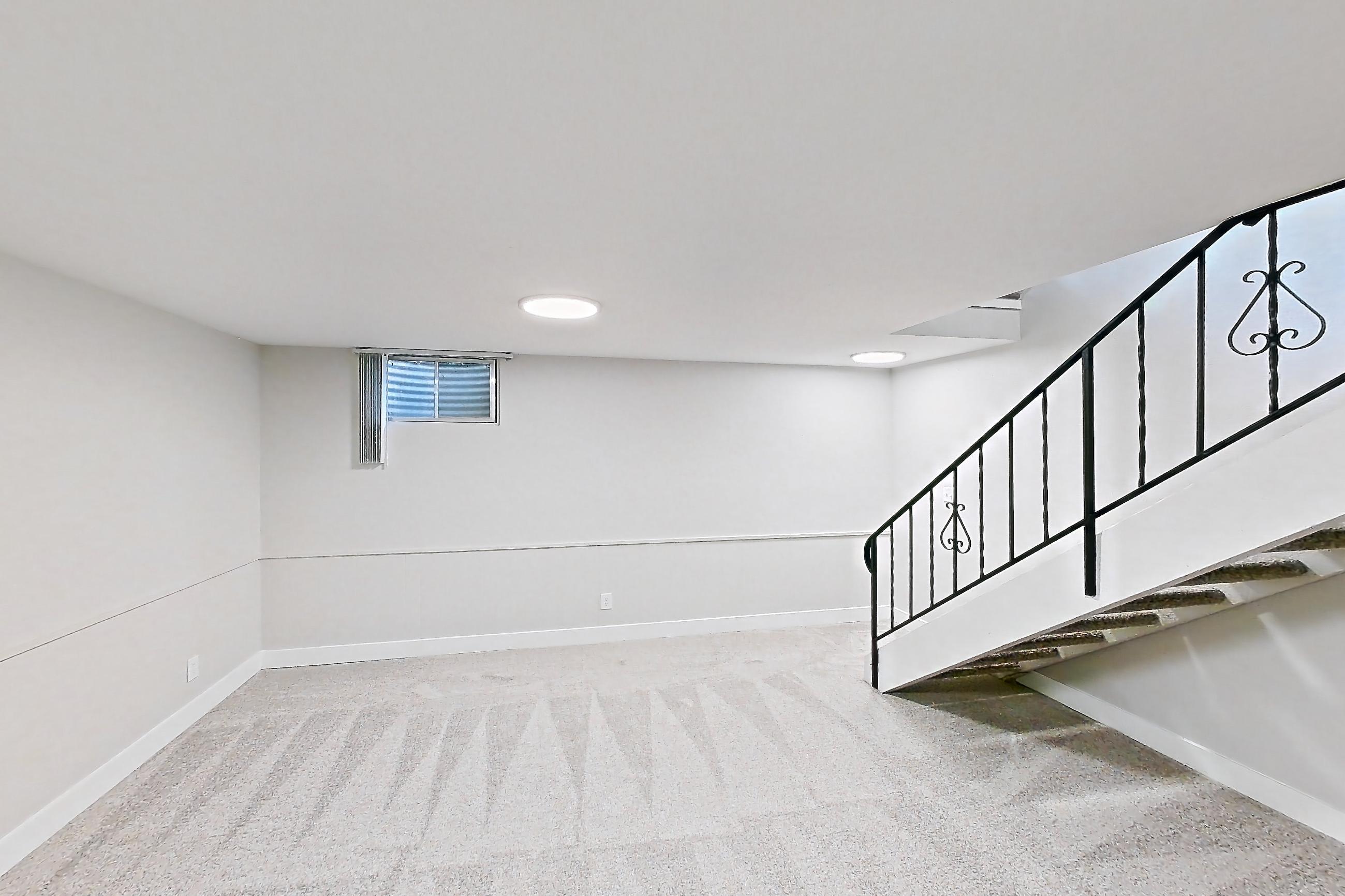 LOWER LIVING SPACE