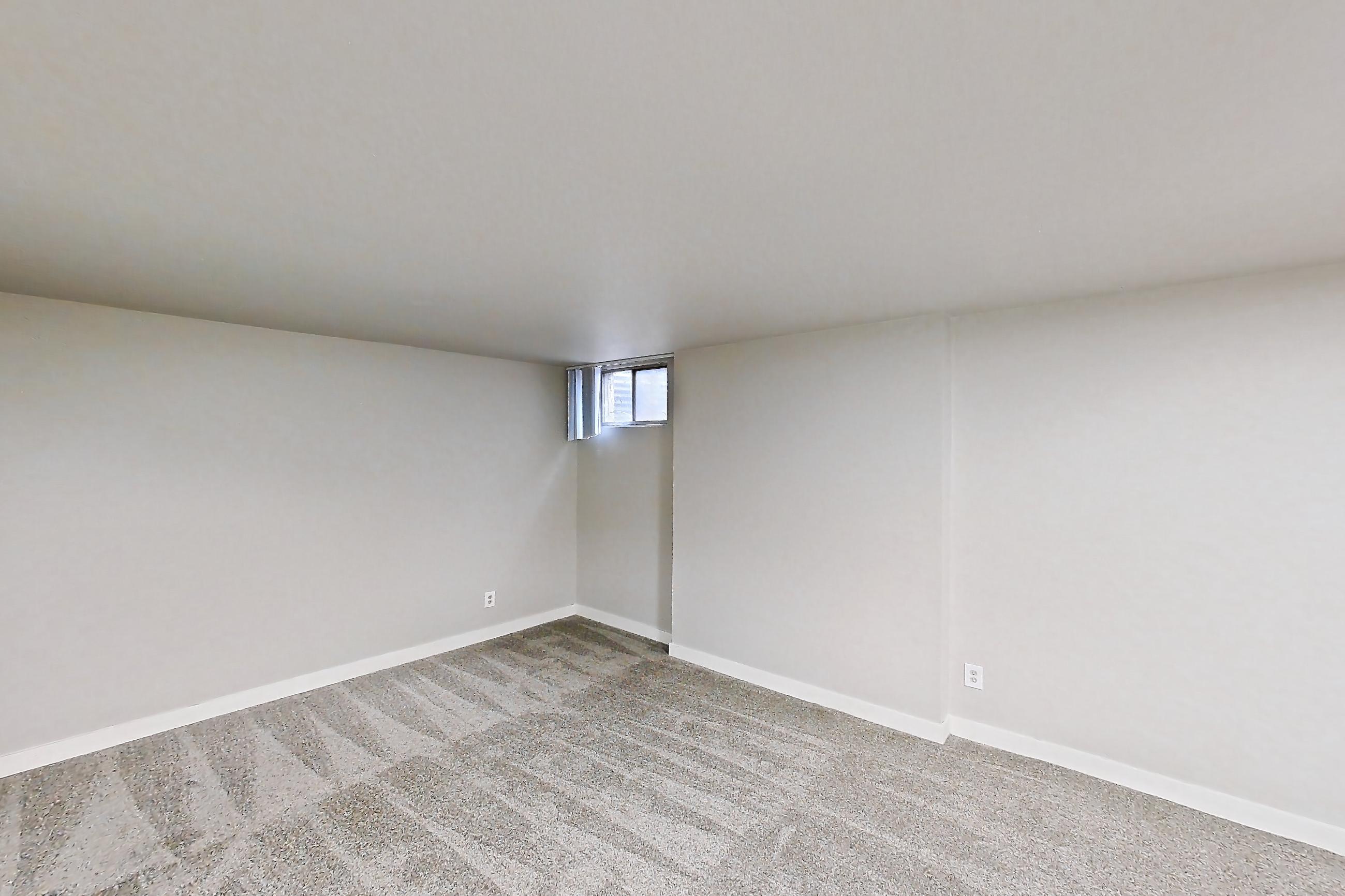 LOWER LIVING SPACE