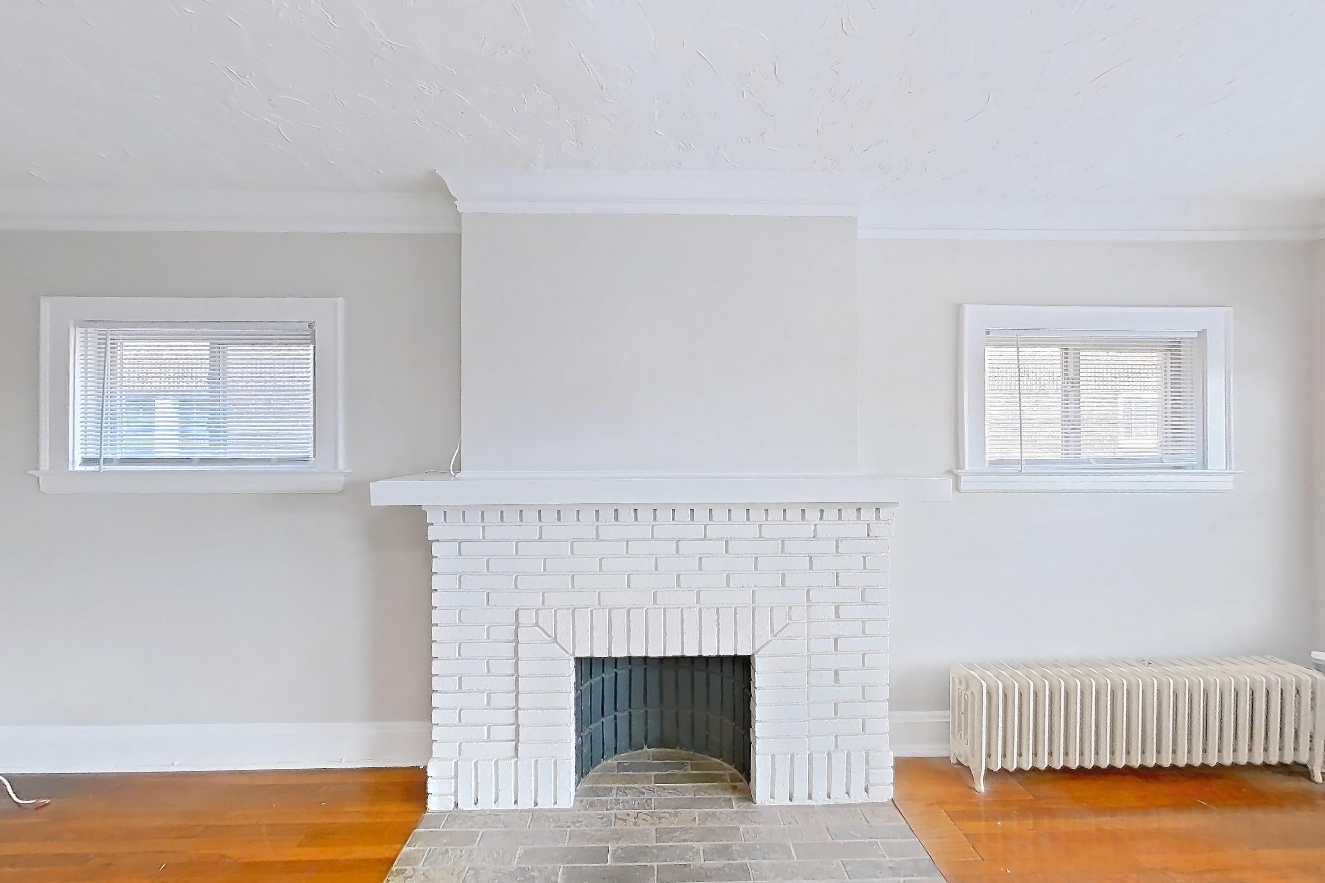 LIVING ROOM (representative of this floor plan)