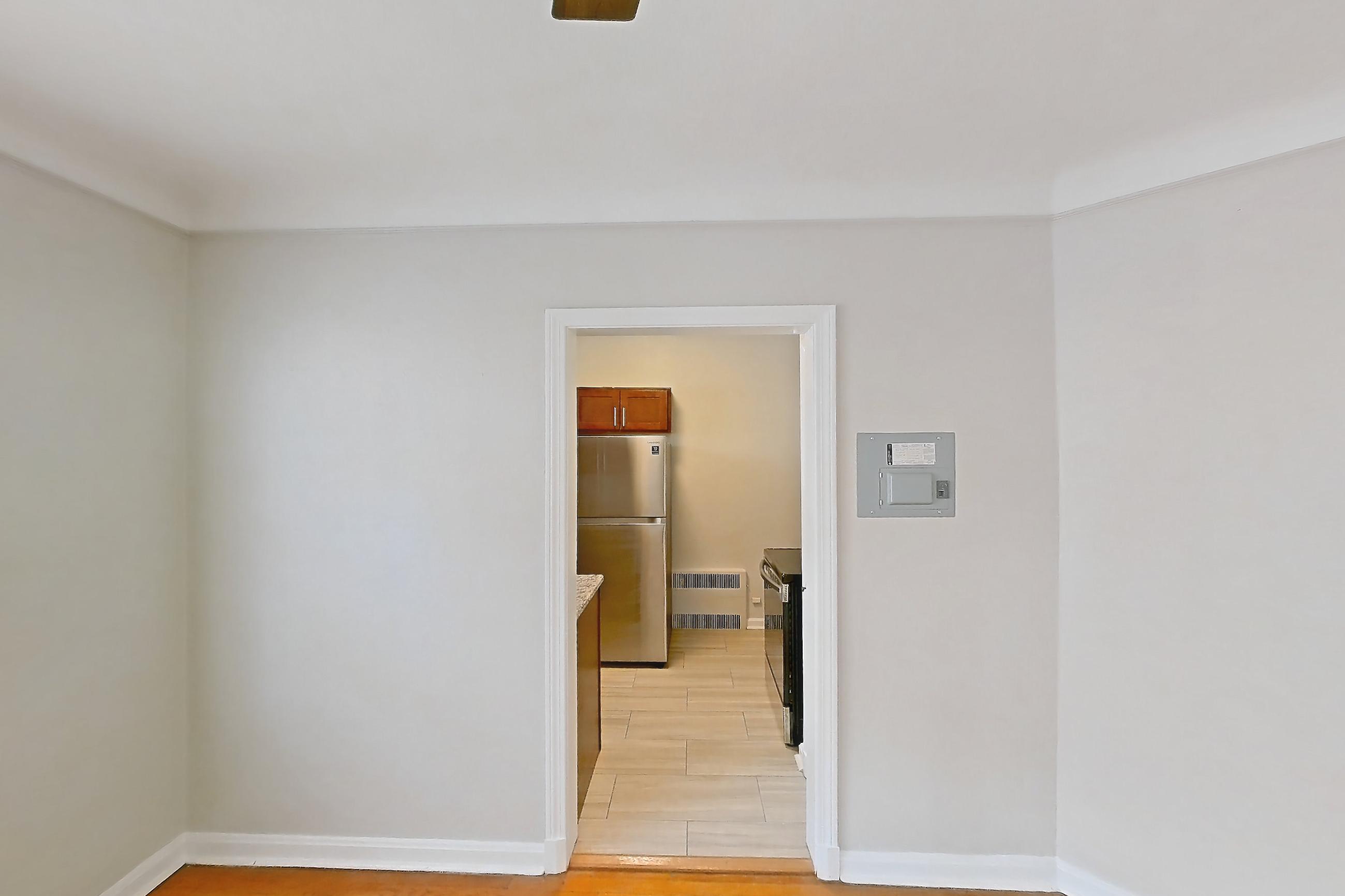 DINING ROOM (representative of this floor plan)