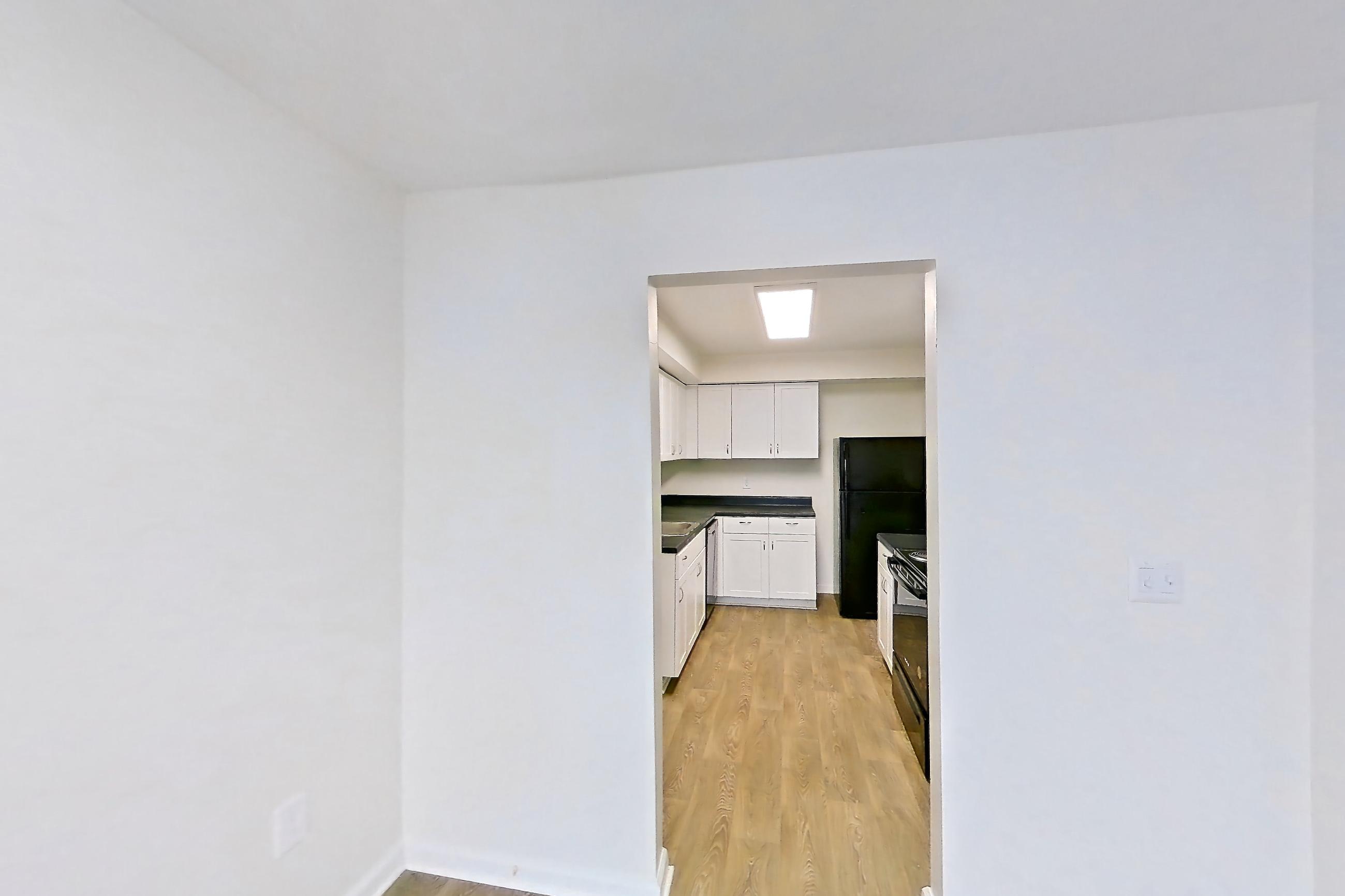 DINING ROOM (representative of this floor plan)