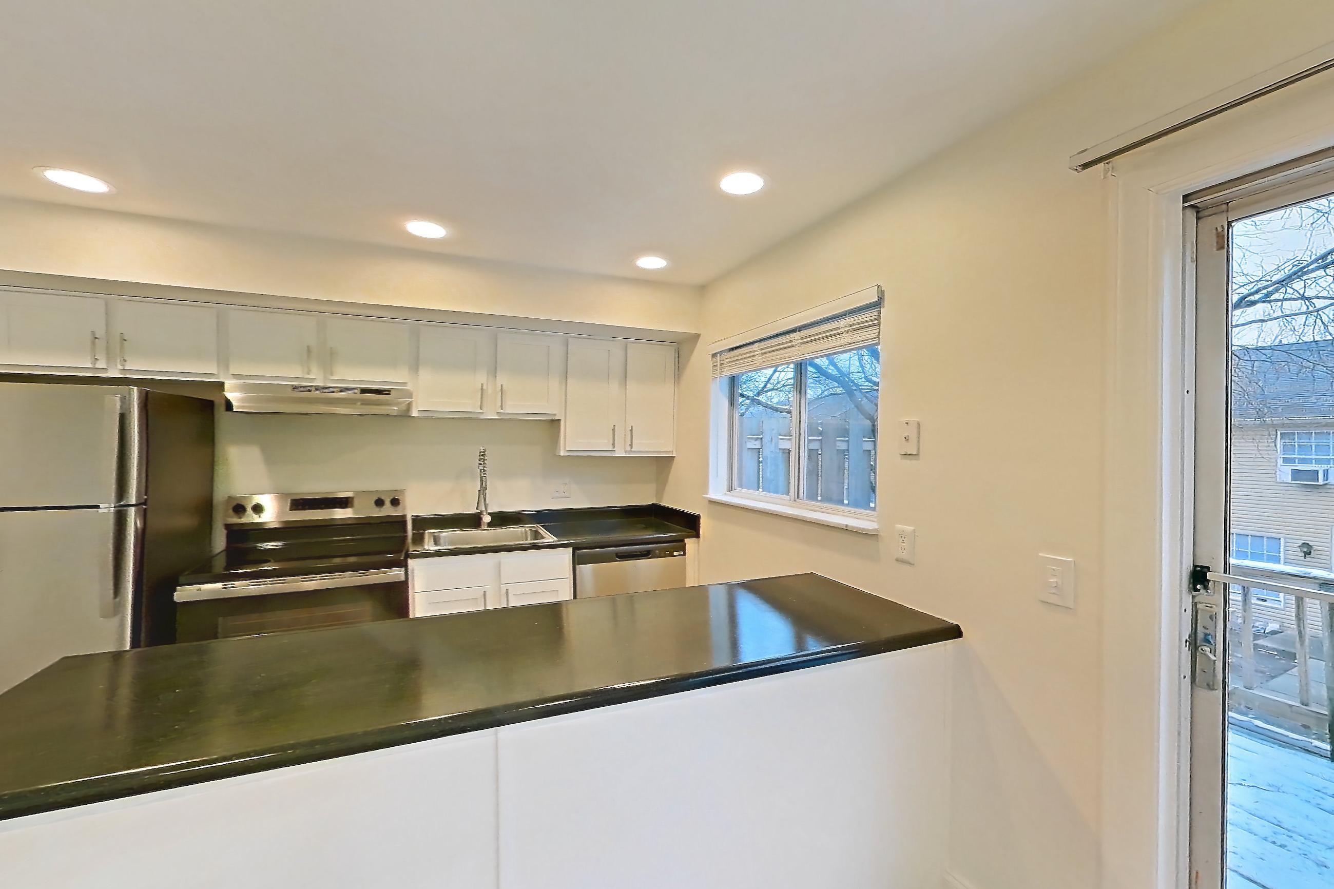 DINING ROOM (representative of this floor plan)