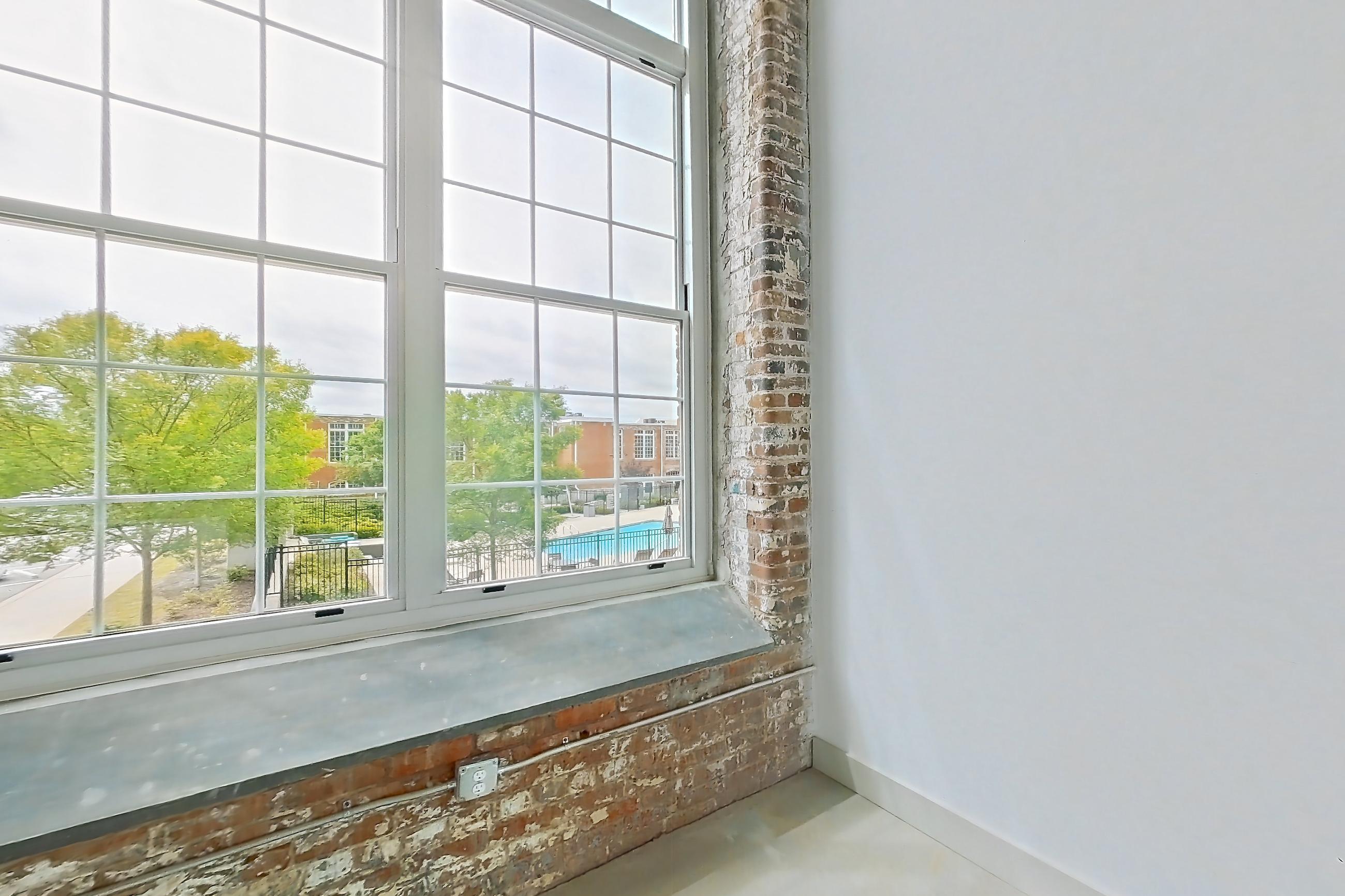 DINING ROOM (representative of this floor plan)