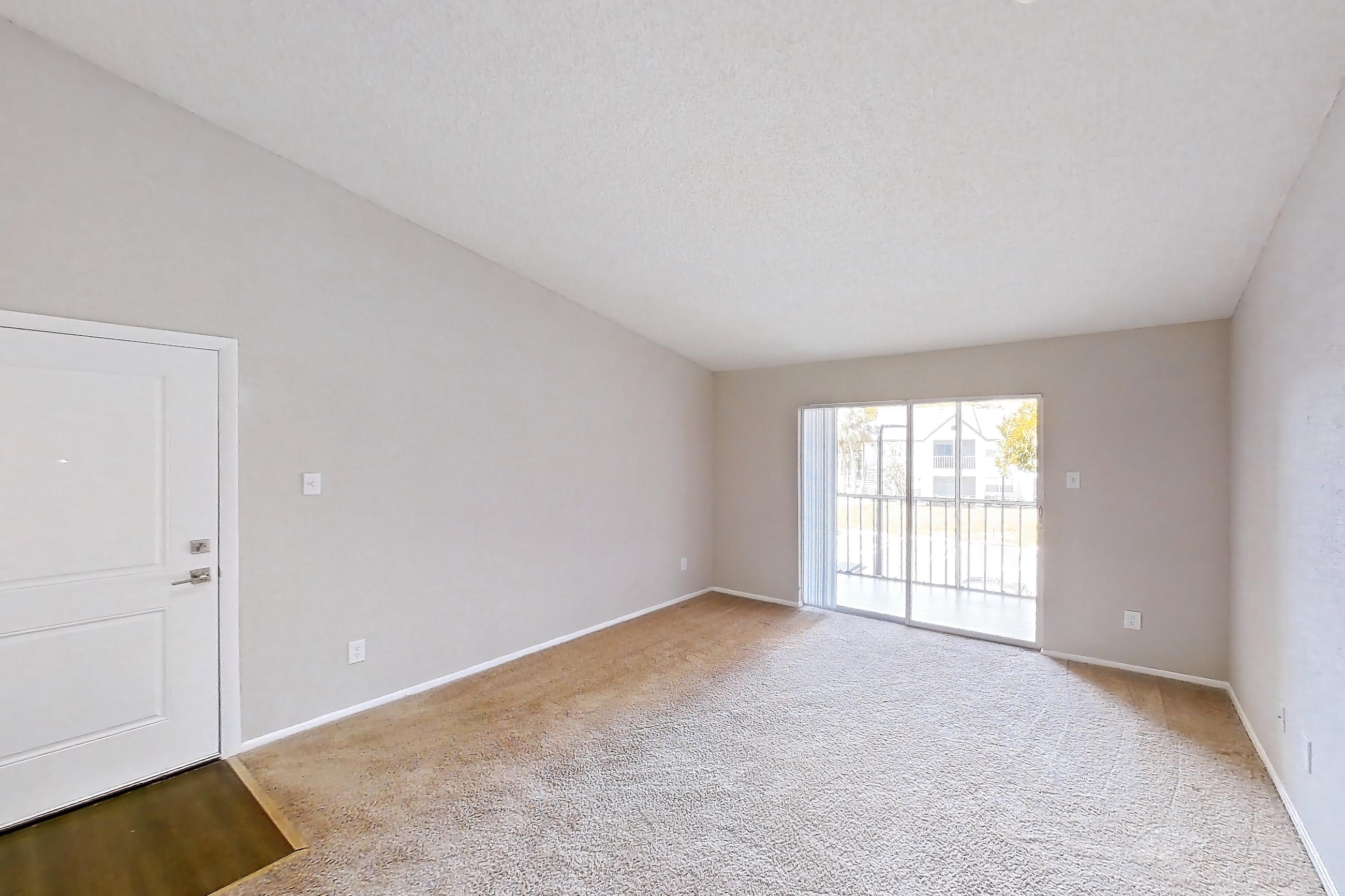 KITCHEN ENTRYWAY