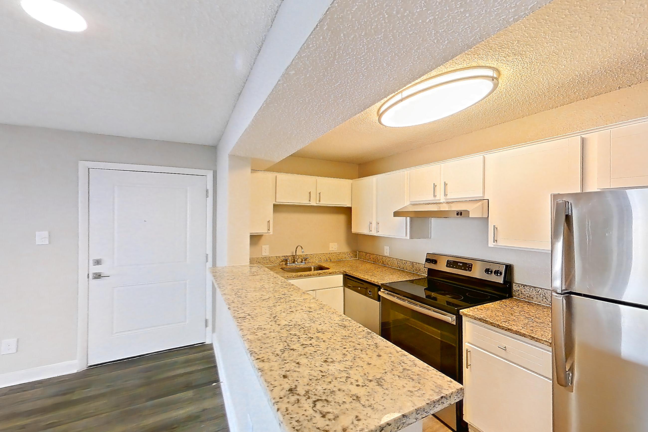 KITCHEN ENTRYWAY