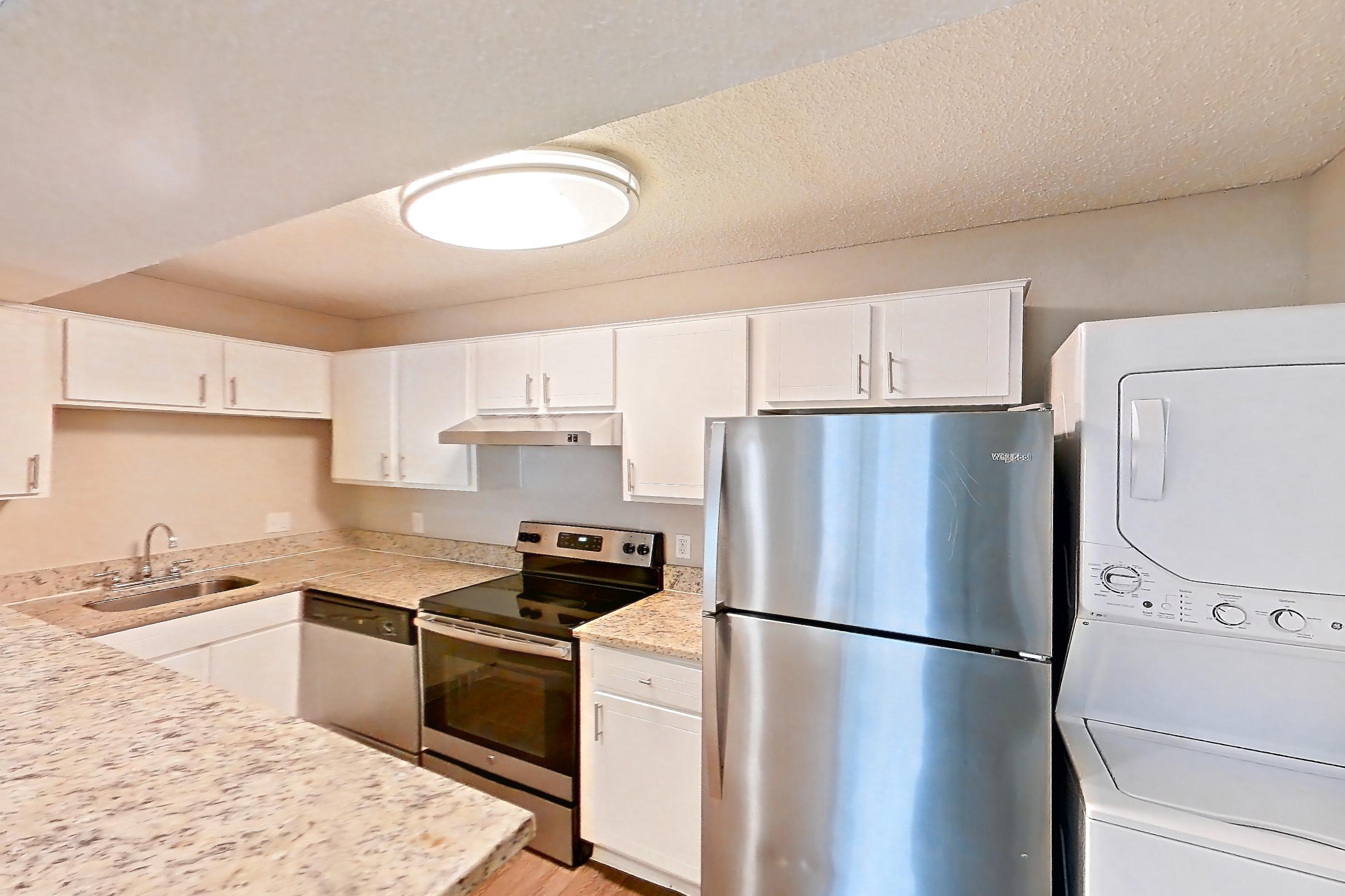 KITCHEN ENTRYWAY