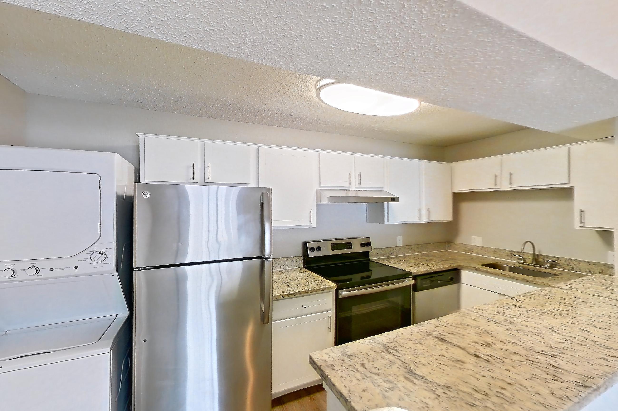 KITCHEN ENTRYWAY
