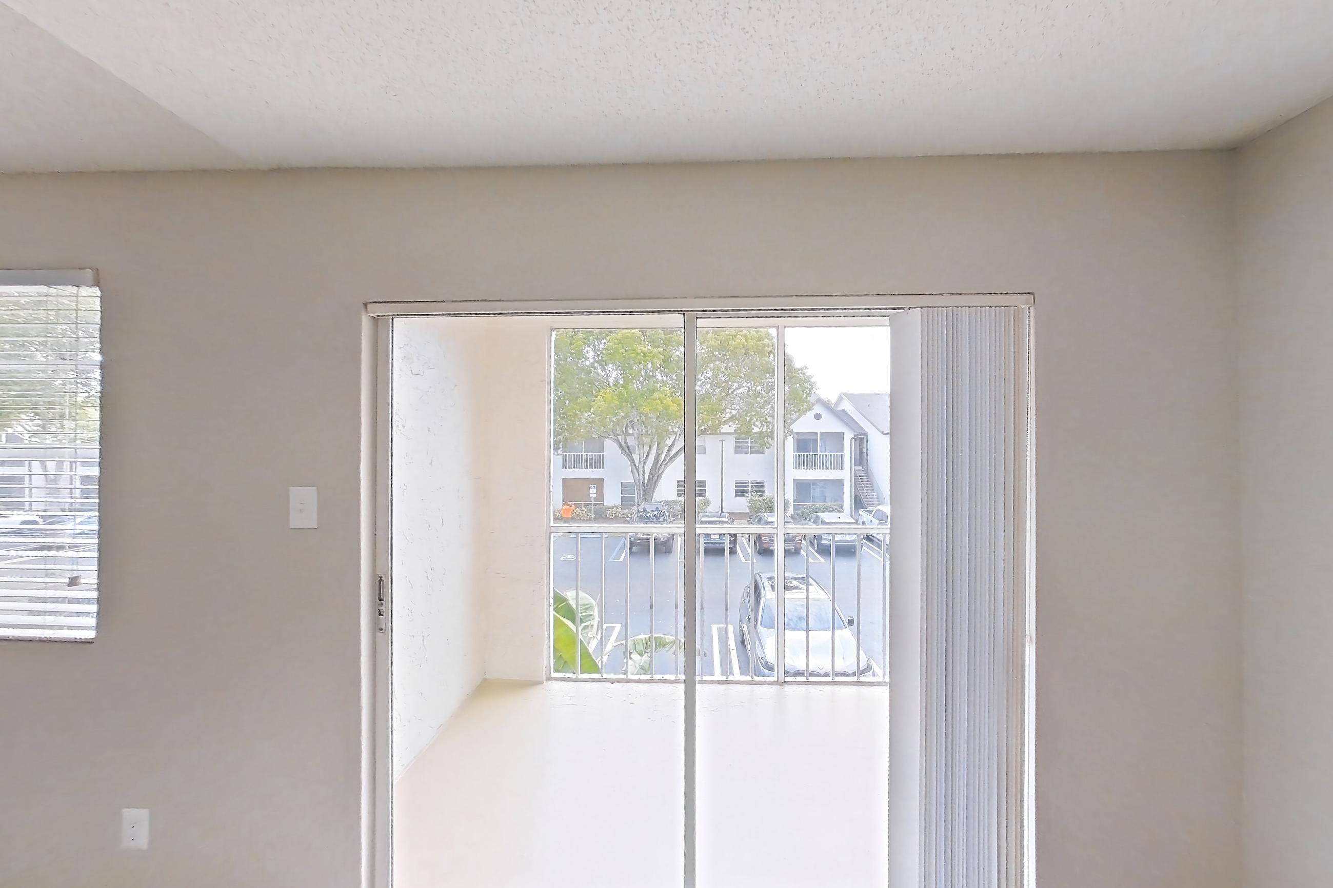 KITCHEN ENTRYWAY