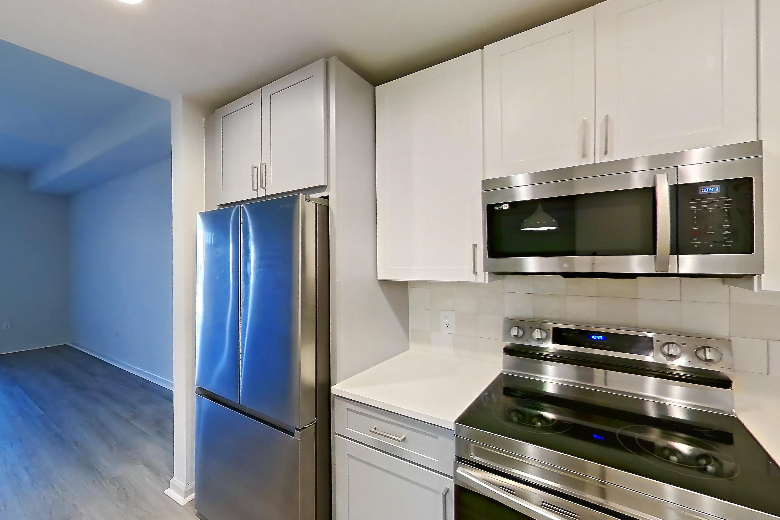 Kitchen in Apartment 439 at Cortland Uptown Altamonte, B5R - Renior I floor plan