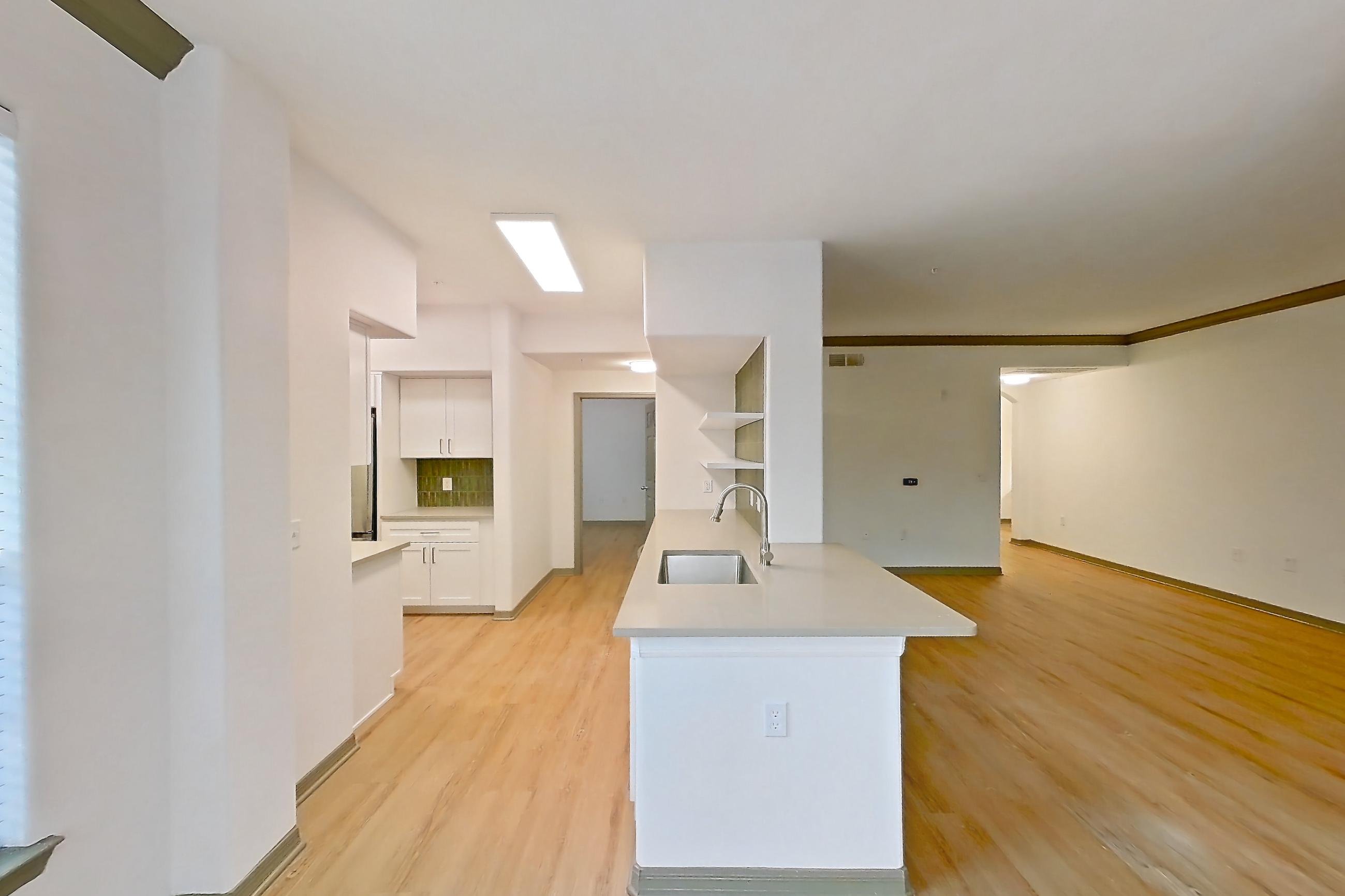 Dining room, Apartment 11301 at Cortland Lakecrest