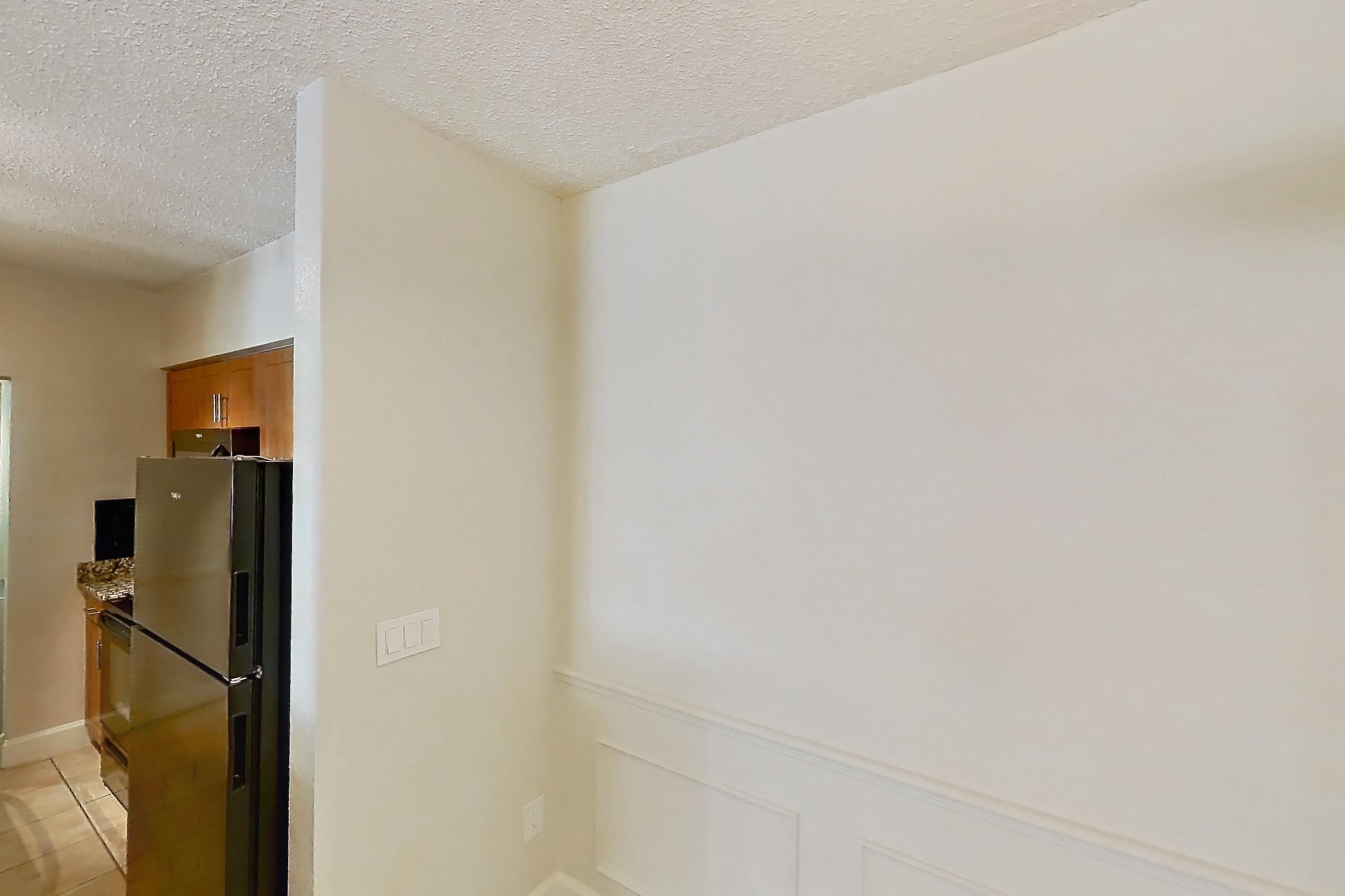 Dining room in Apartment 565238 at Cortland Bayport, A4 - Coastal South 1 floor plan